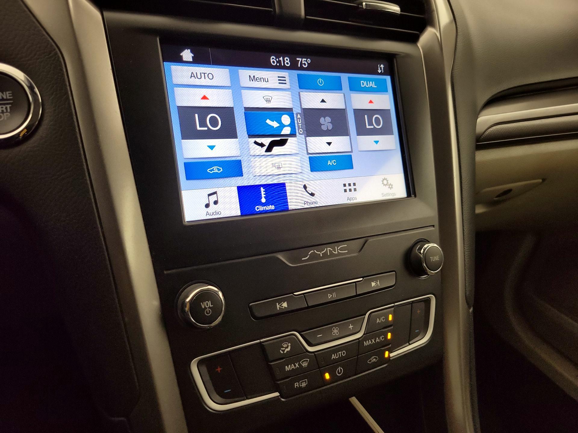 Thumbnail: 2019 Ford Fusion - 16