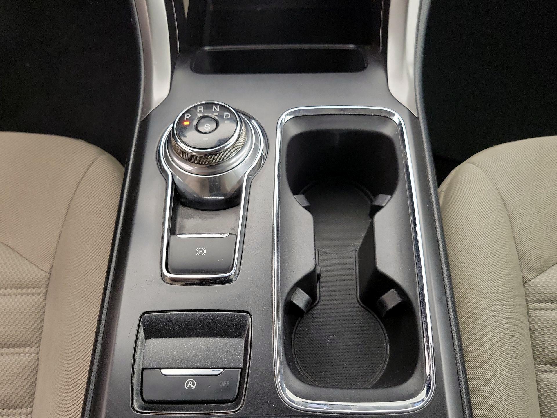 Thumbnail: 2019 Ford Fusion - 17