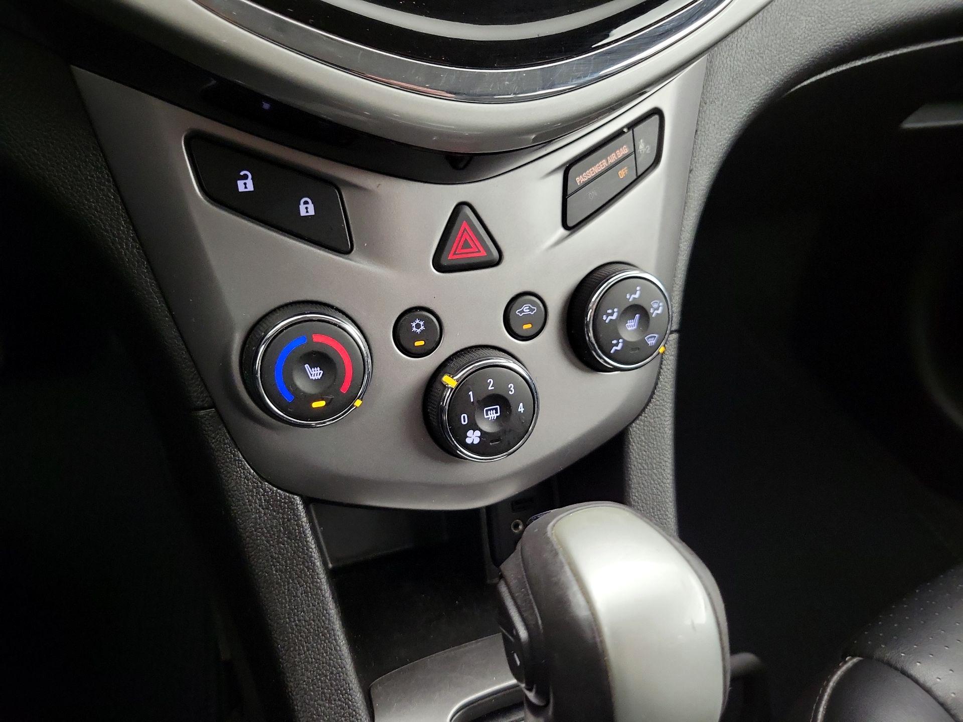 Thumbnail: 2017 Chevrolet Sonic - 16