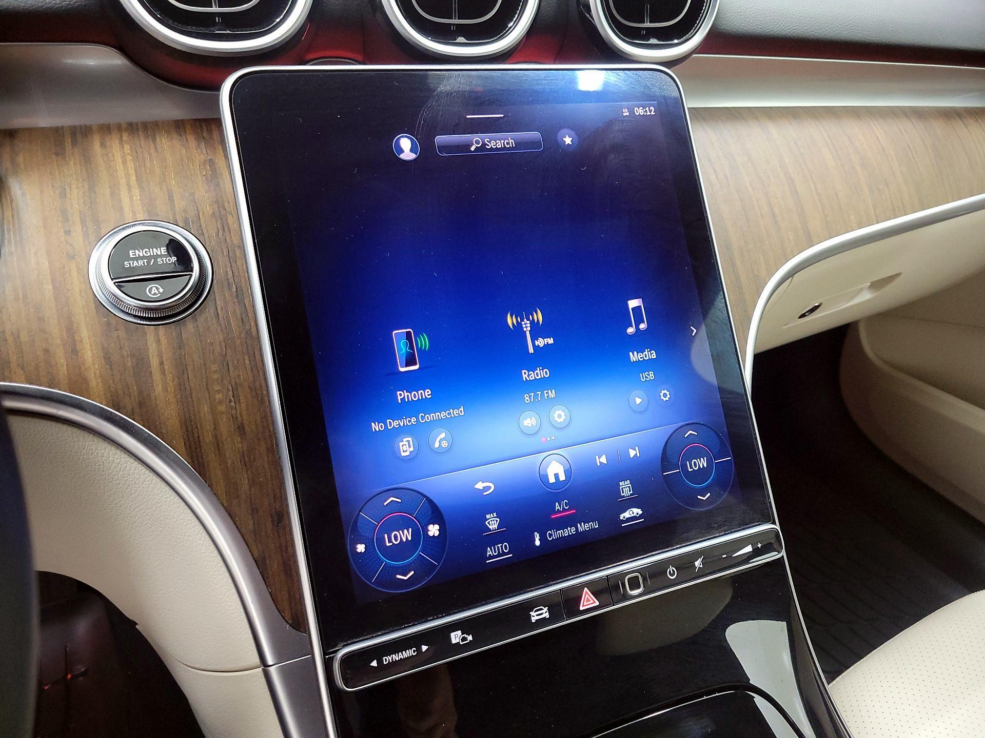 Thumbnail: 2024 Mercedes-Benz C-Class - 15