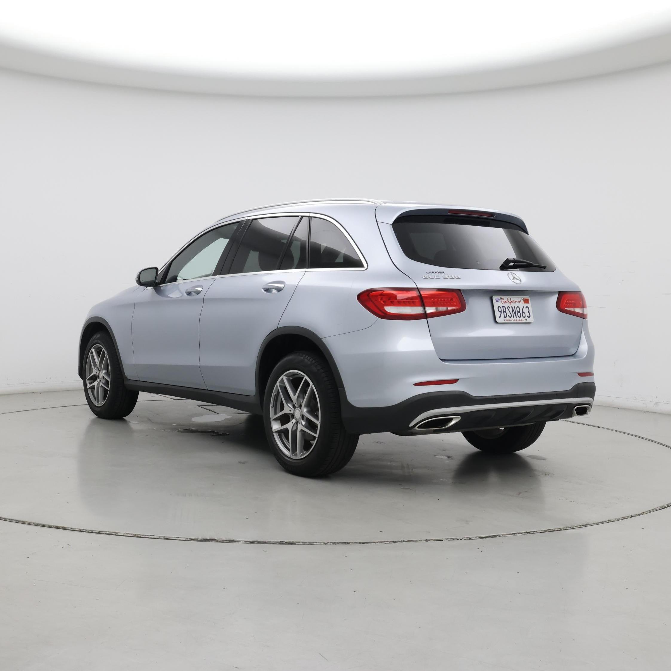 Thumbnail: 2016 Mercedes-Benz GLC - 2
