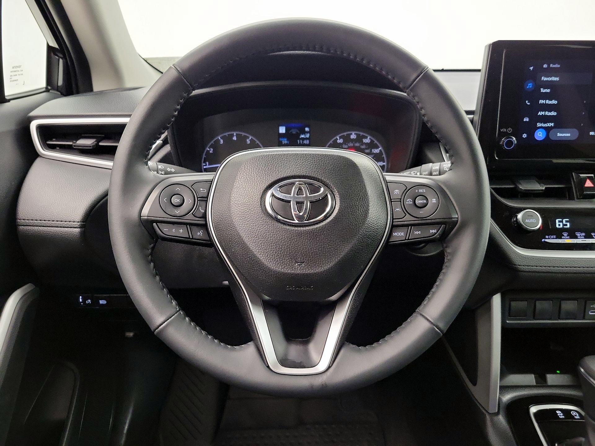 Thumbnail: 2025 Toyota Corolla Cross - 10