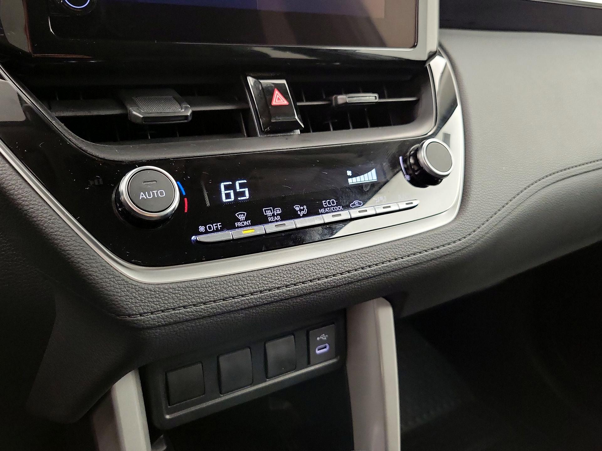 Thumbnail: 2025 Toyota Corolla Cross - 16