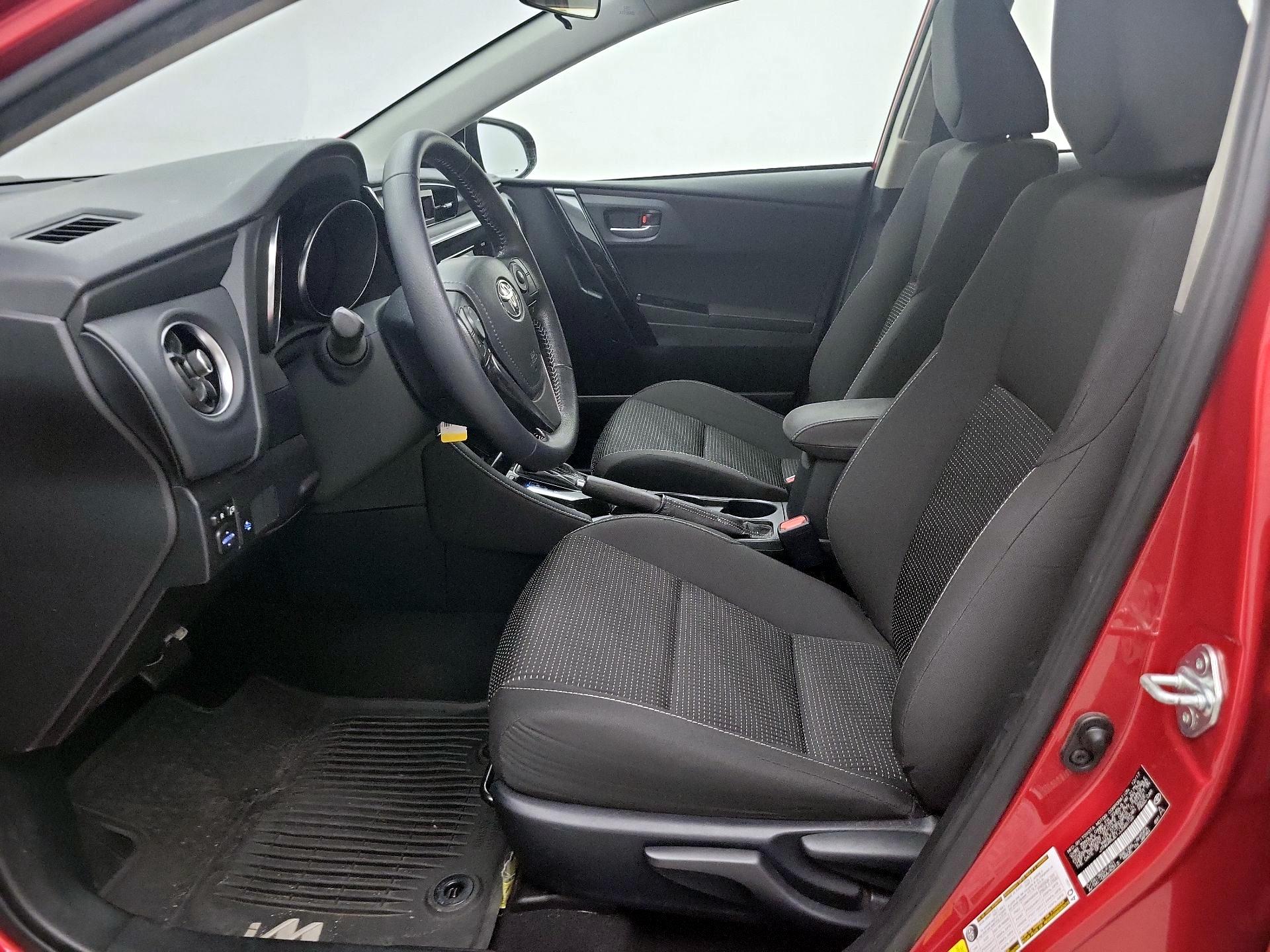 Thumbnail: 2018 Toyota Corolla iM - 11