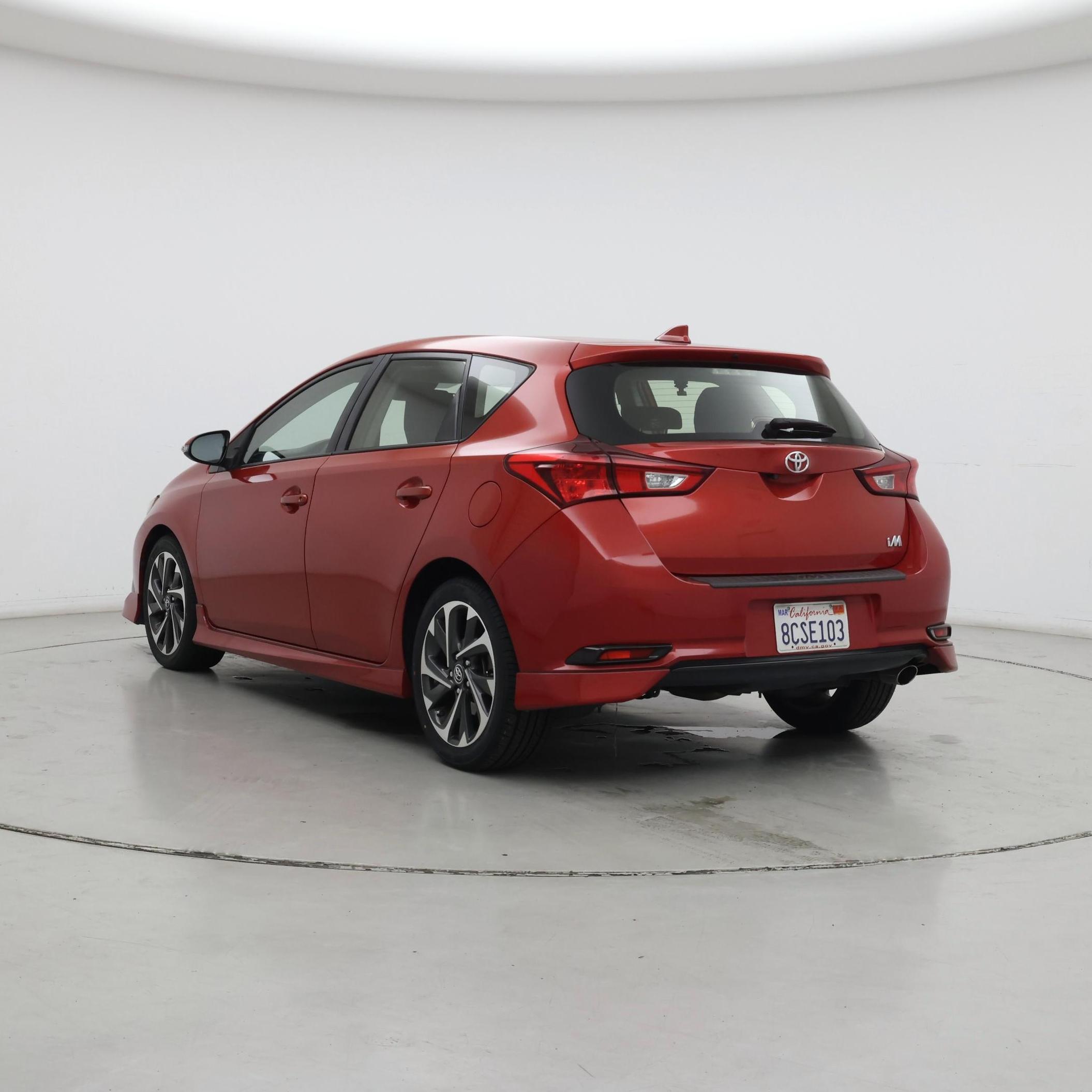 Thumbnail: 2018 Toyota Corolla iM - 2