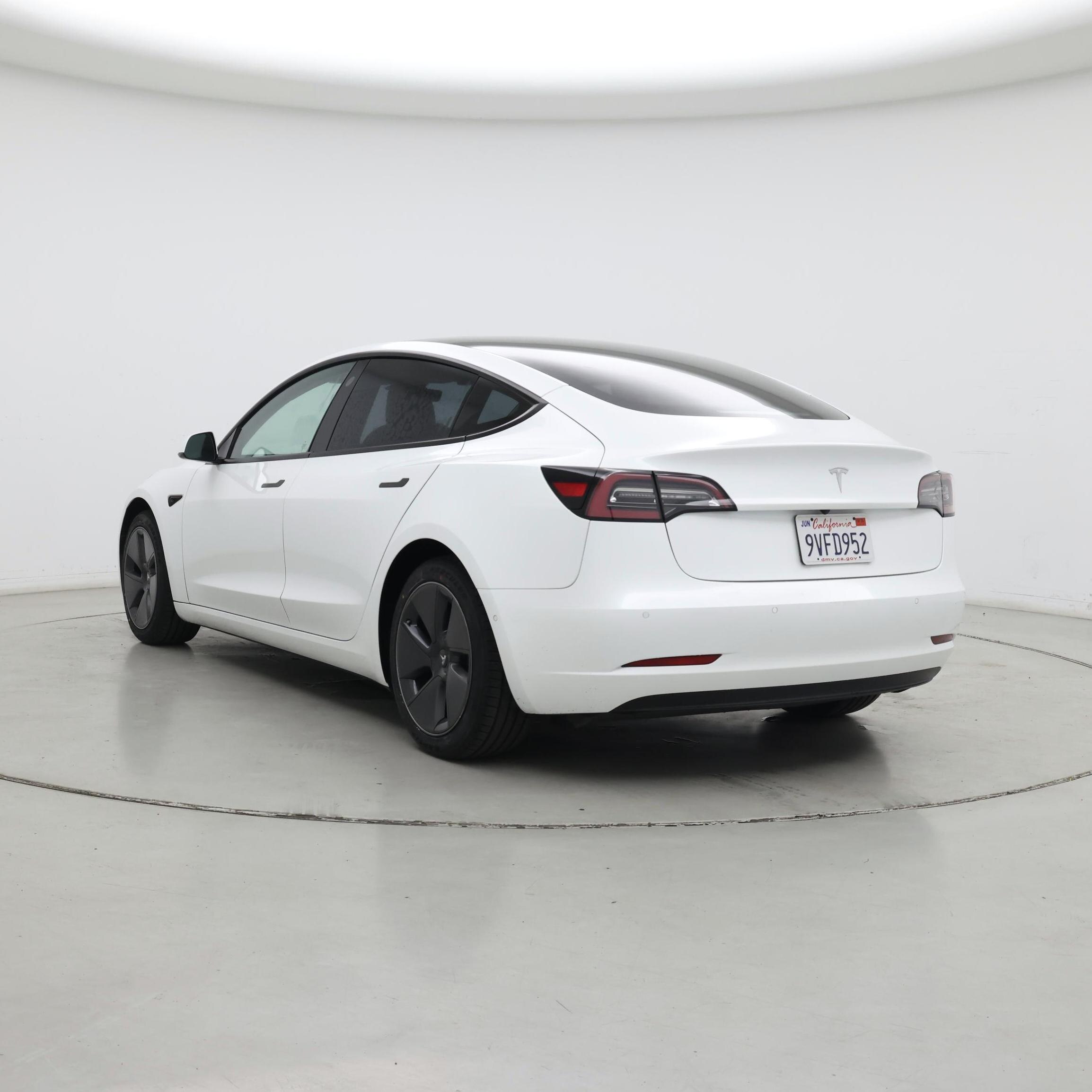 Thumbnail: 2022 Tesla Model 3 - 2