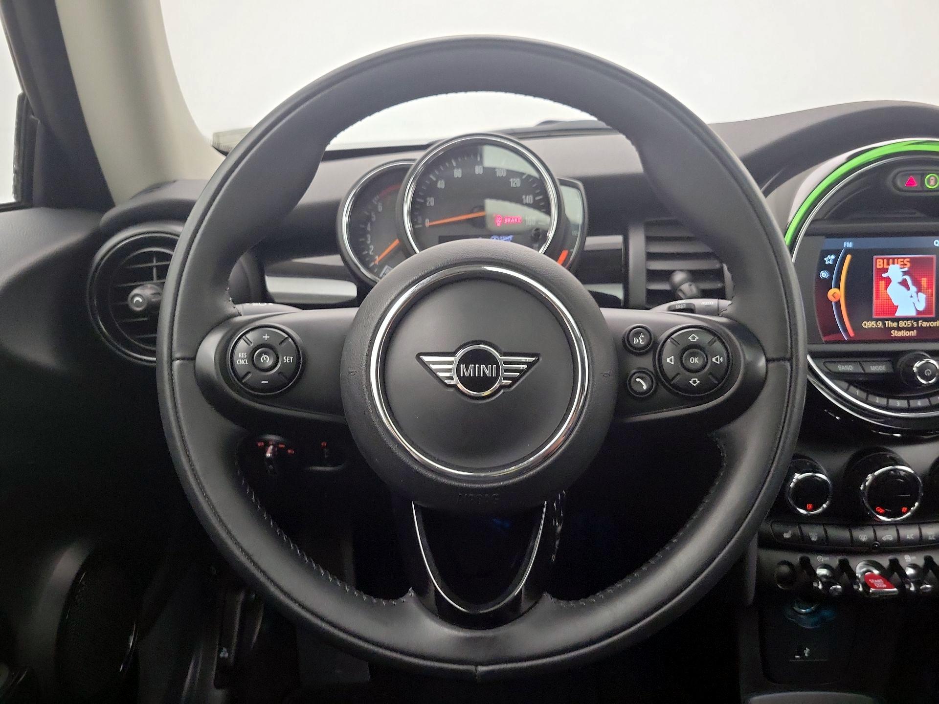 Thumbnail: 2021 MINI Cooper Hardtop - 10