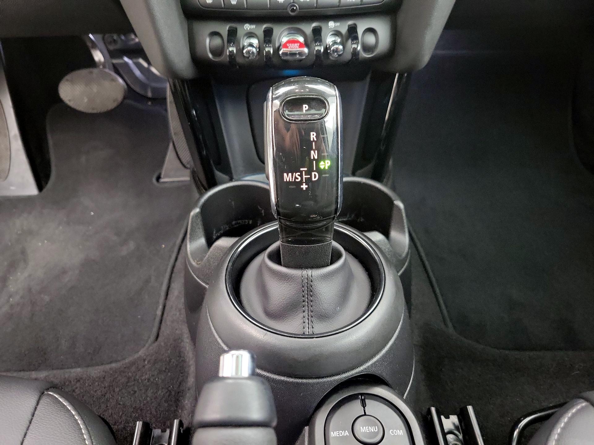 Thumbnail: 2021 MINI Cooper Hardtop - 17