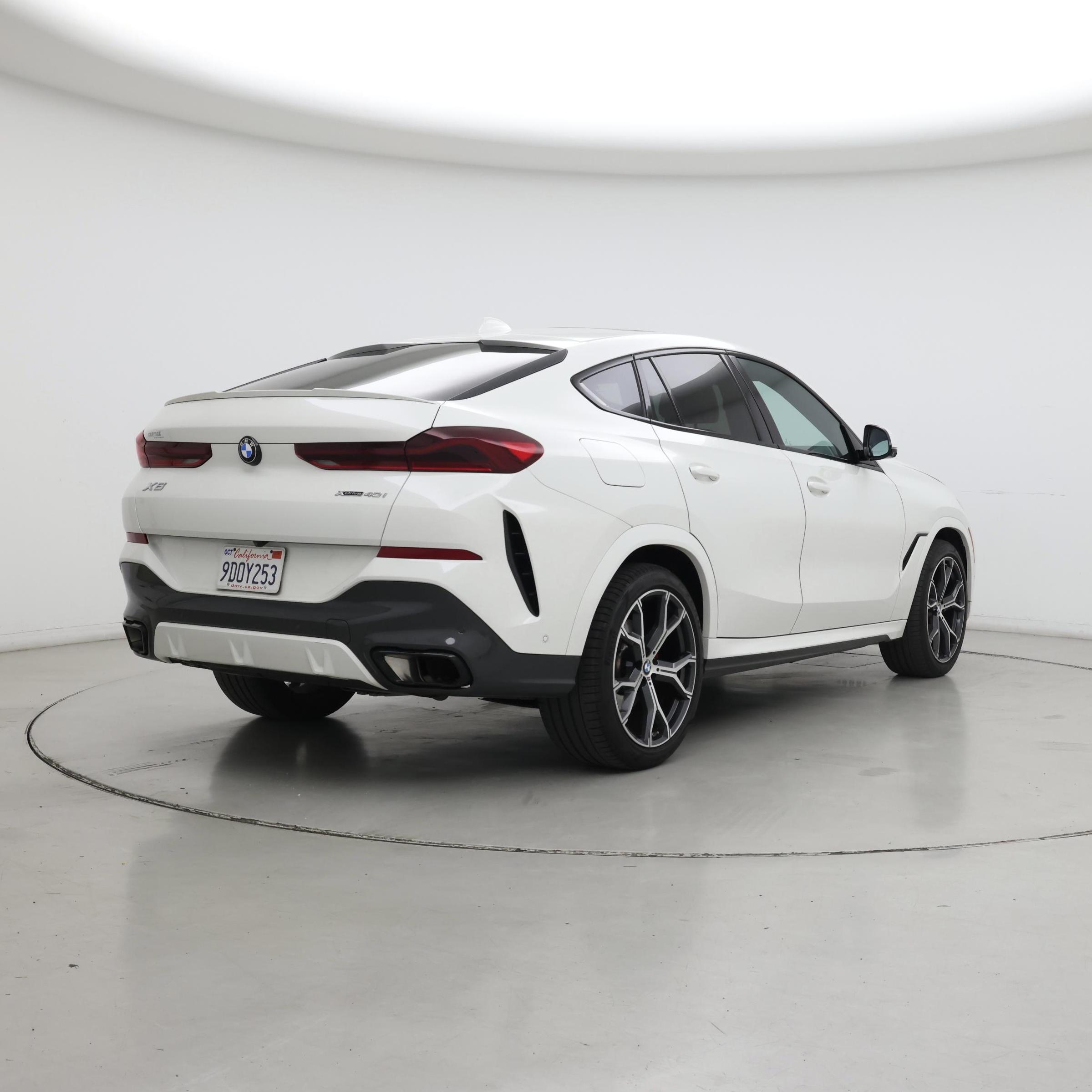 Thumbnail: 2023 BMW X6 - 8