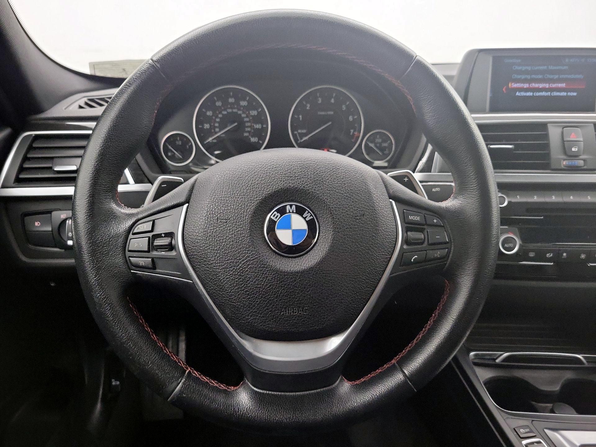 Thumbnail: 2018 BMW 3 Series - 10