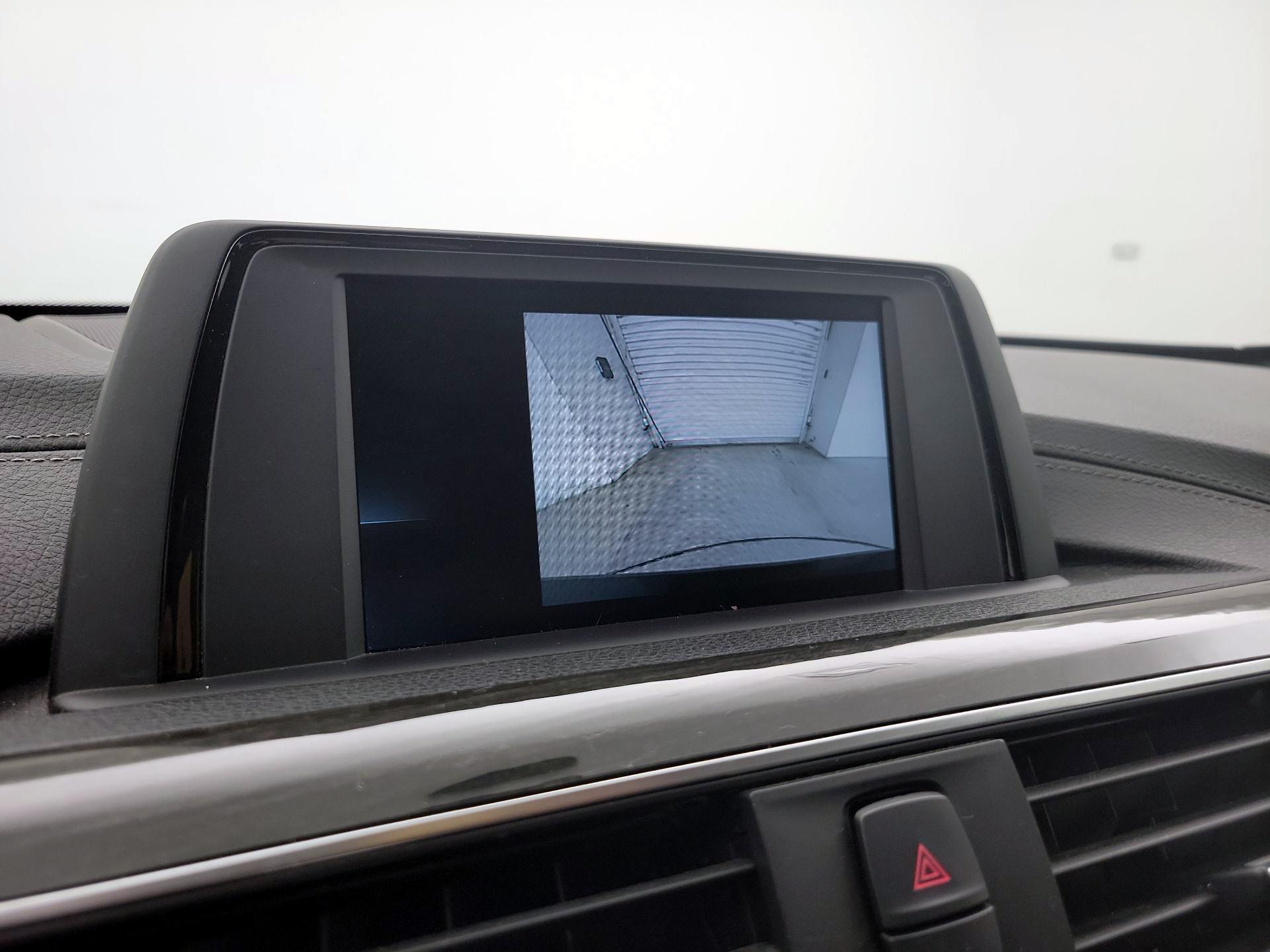 Thumbnail: 2018 BMW 3 Series - 14