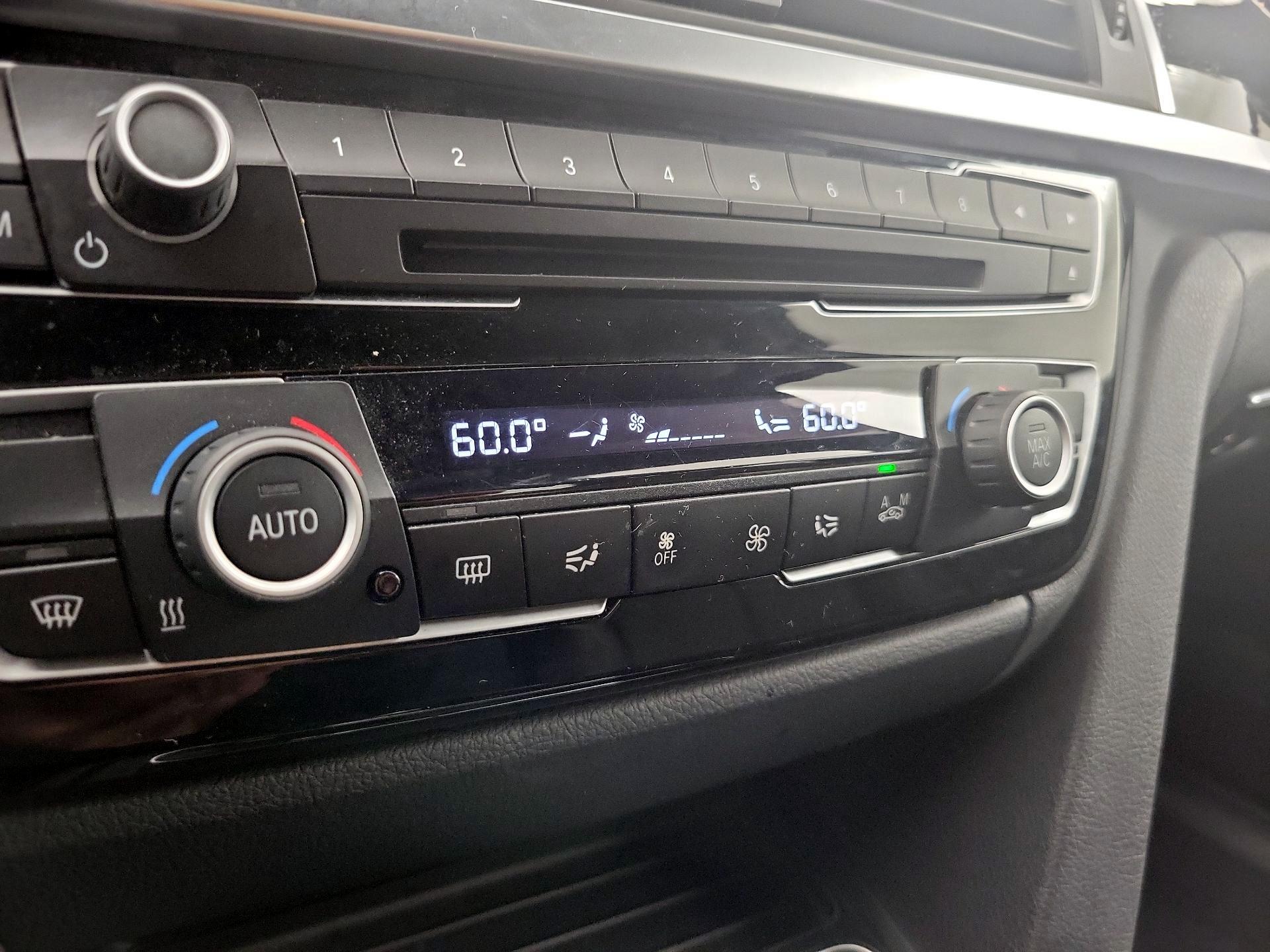 Thumbnail: 2018 BMW 3 Series - 16