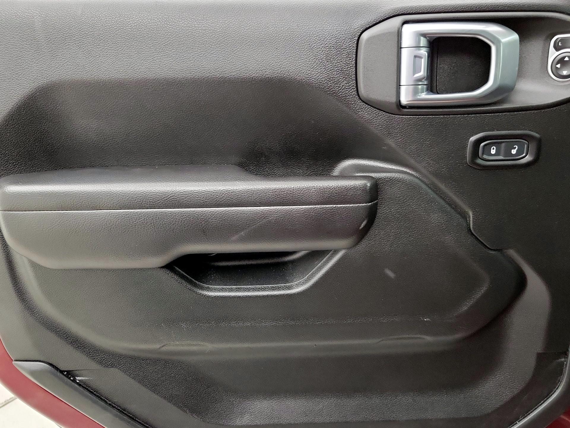 Thumbnail: 2021 Jeep Wrangler - 12