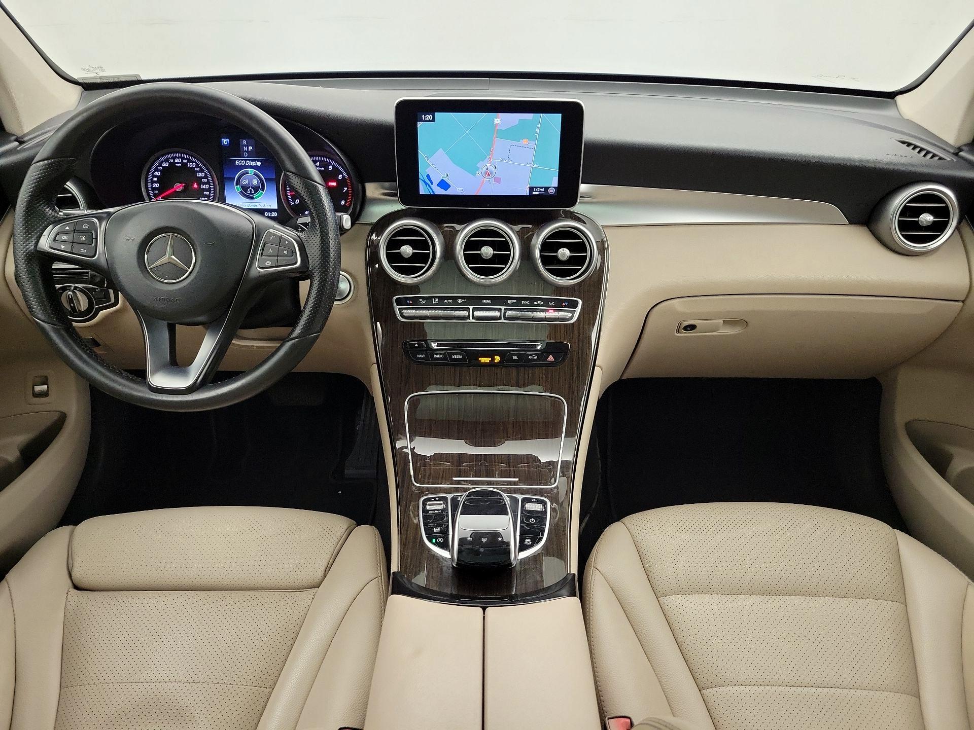 Thumbnail: 2016 Mercedes-Benz GLC - 9
