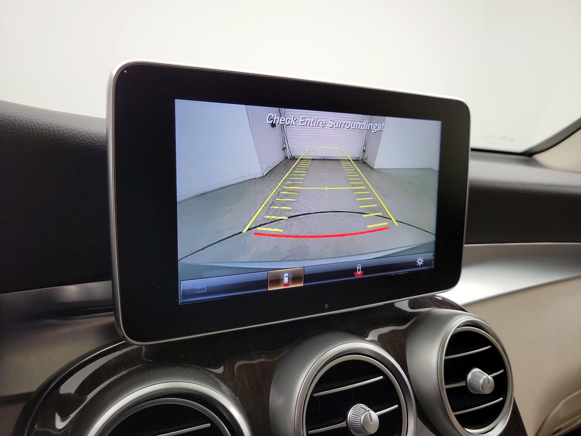 Thumbnail: 2016 Mercedes-Benz GLC - 15