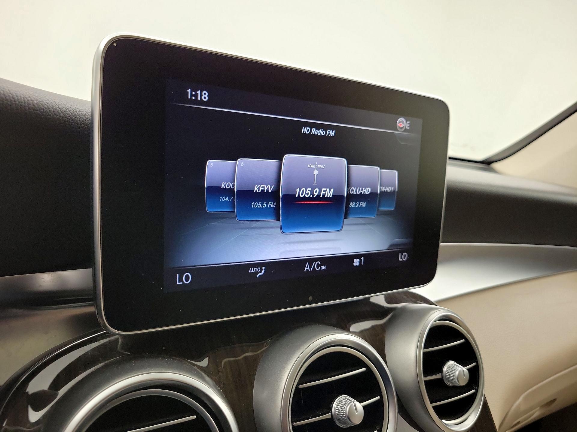 Thumbnail: 2016 Mercedes-Benz GLC - 16