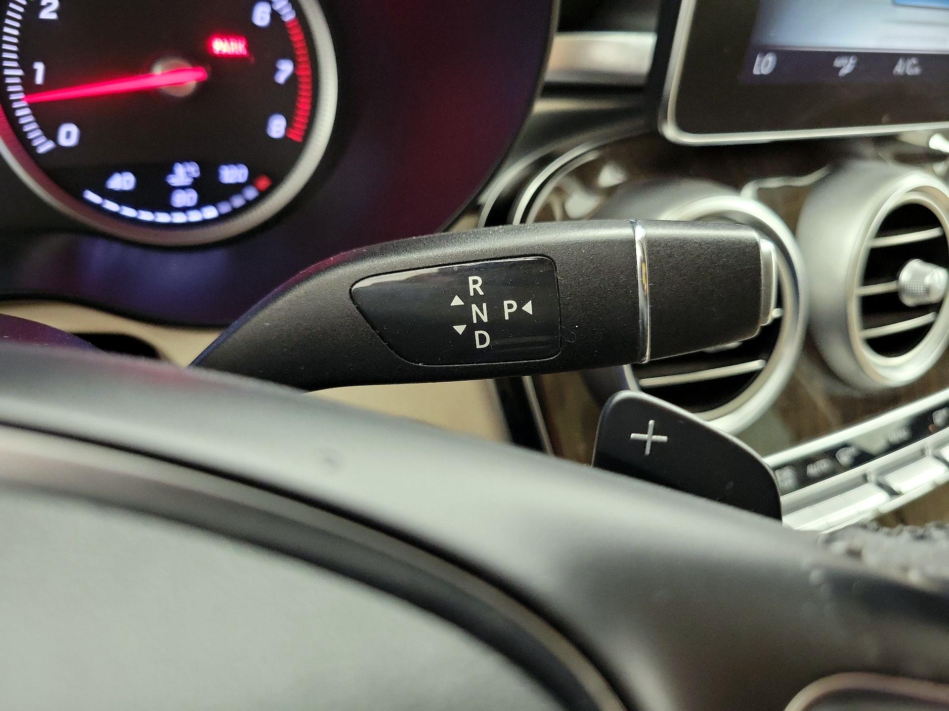 Thumbnail: 2016 Mercedes-Benz GLC - 18