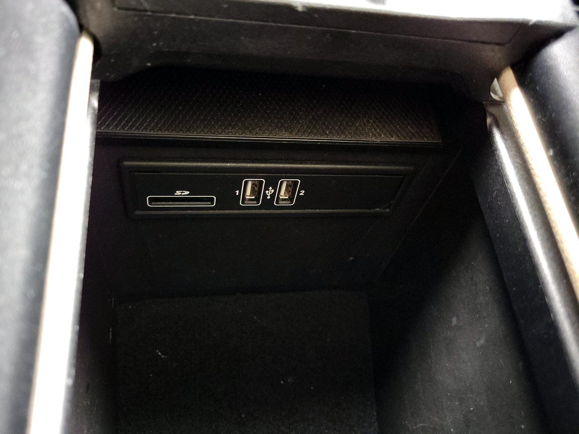 Thumbnail: 2016 Mercedes-Benz GLC - 19