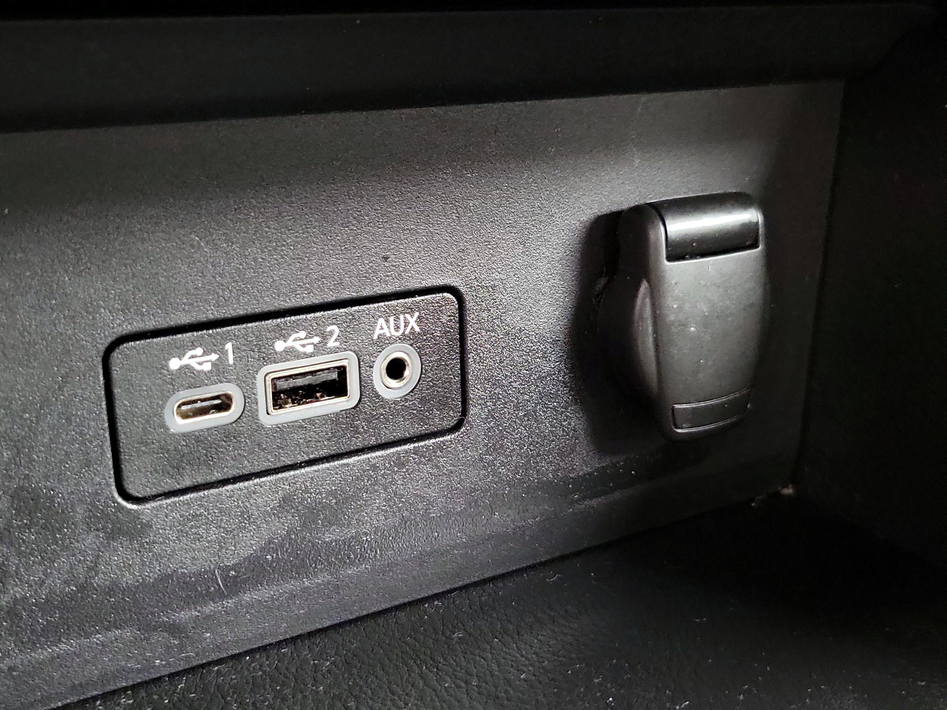 Thumbnail: 2023 Nissan Sentra - 18