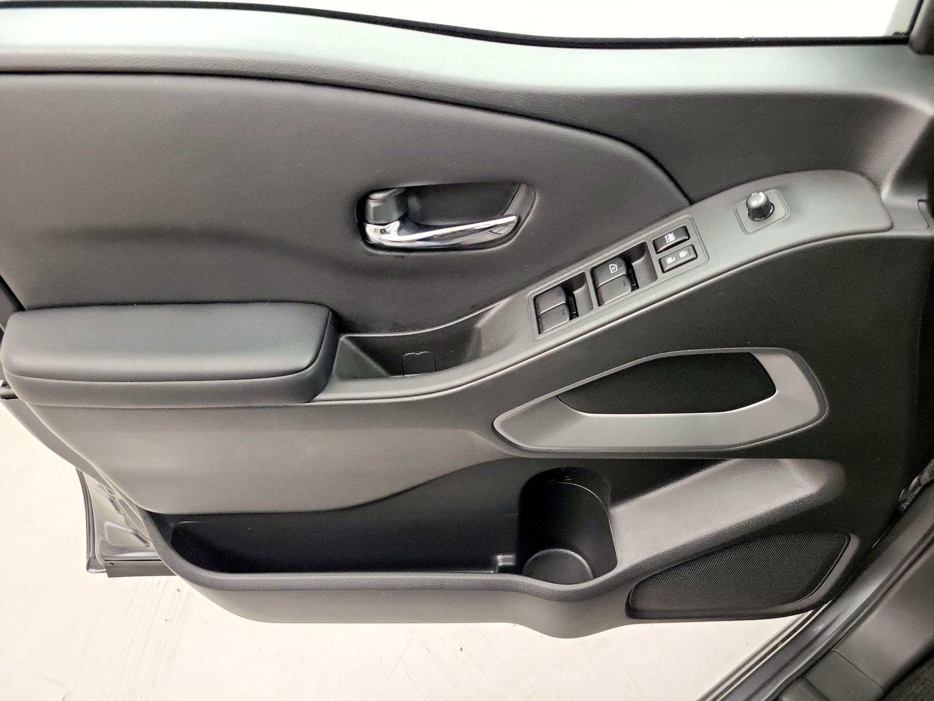 Thumbnail: 2025 Nissan Frontier - 12