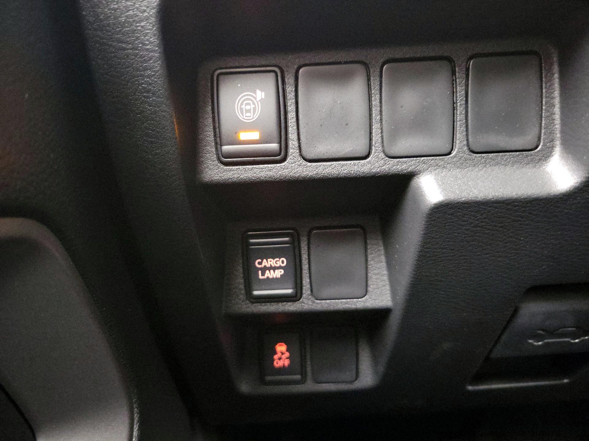 Thumbnail: 2025 Nissan Frontier - 13