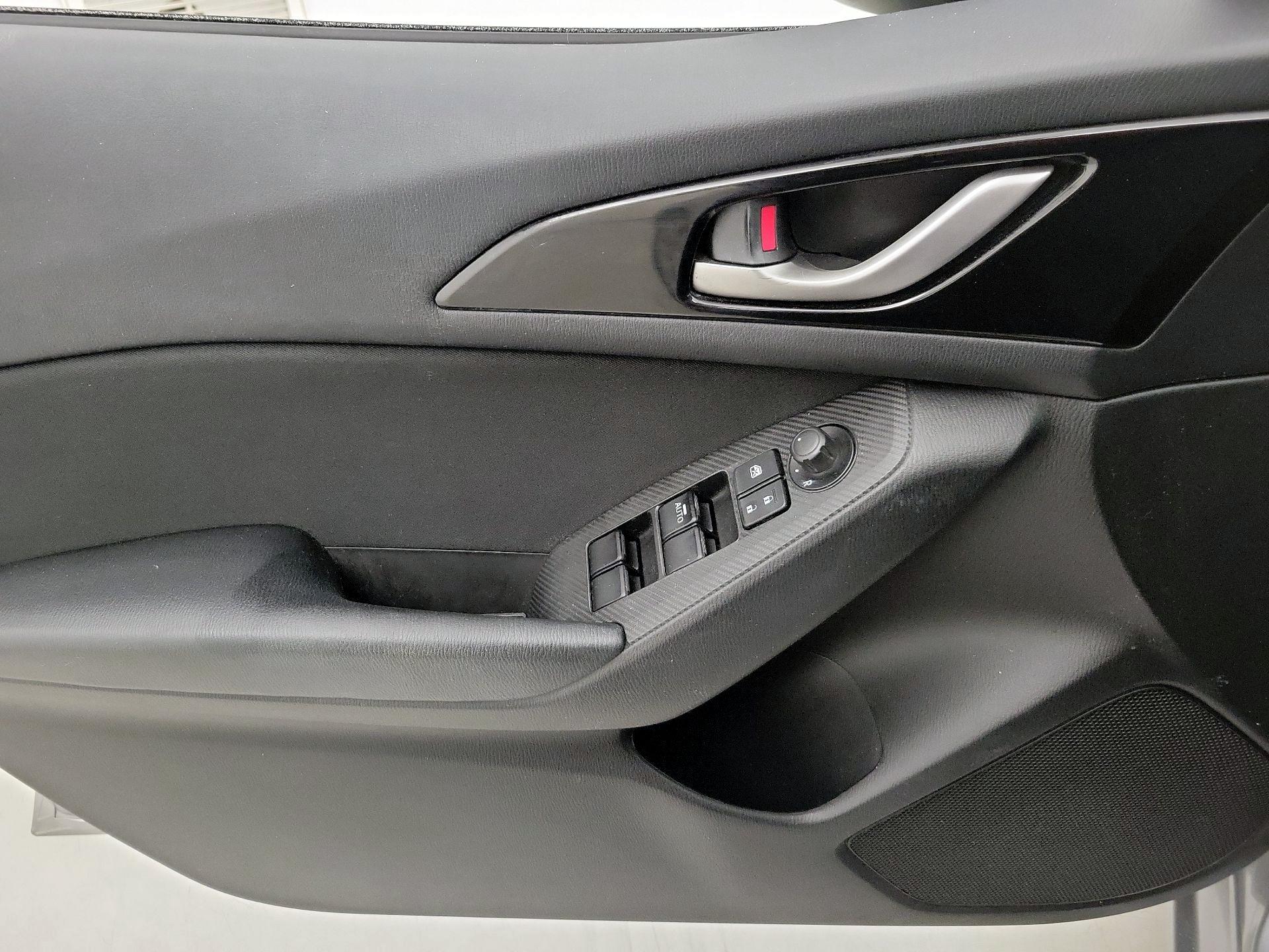 Thumbnail: 2015 Mazda Mazda3 - 12