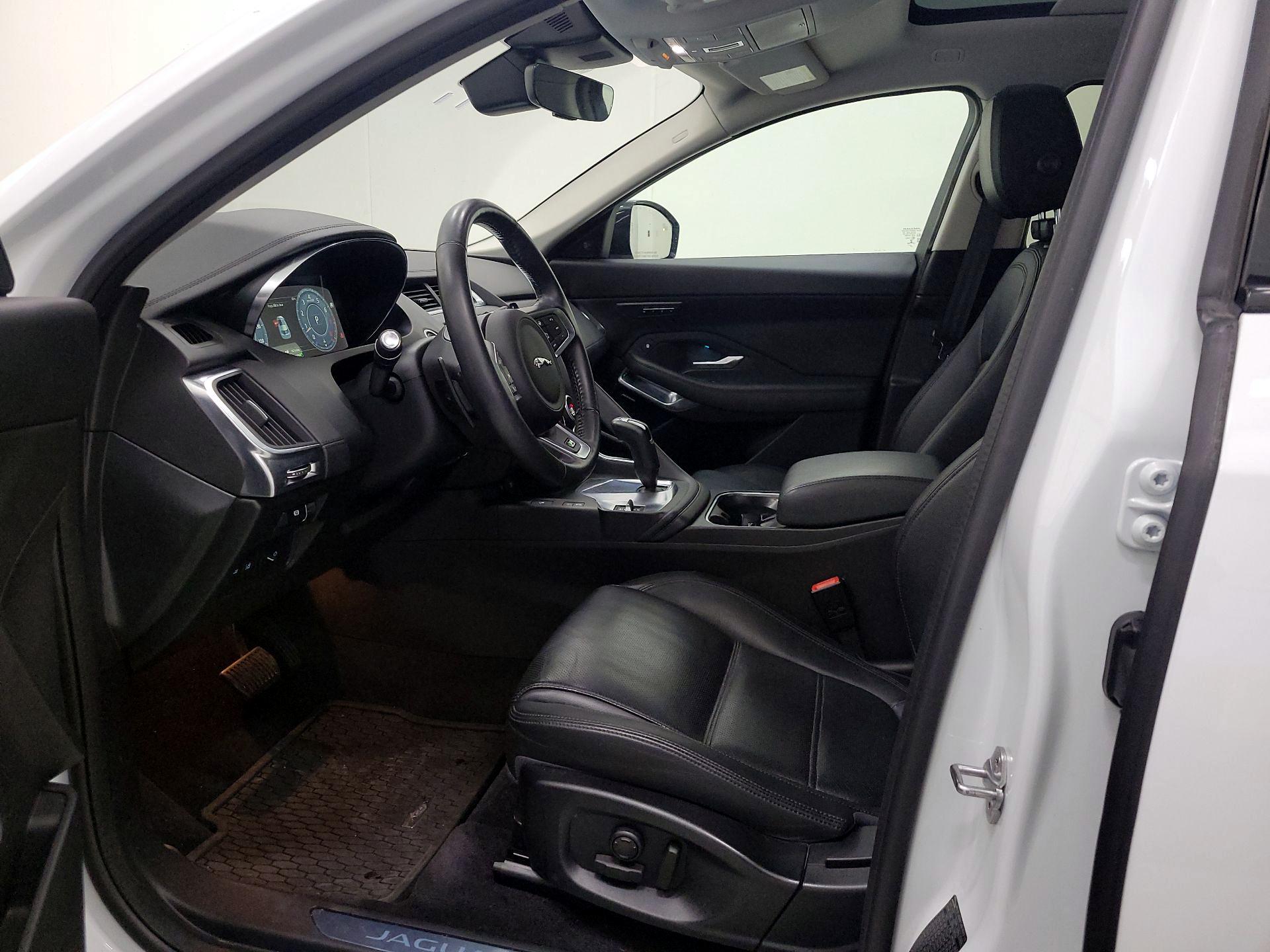 Thumbnail: 2020 Jaguar E-Pace - 11