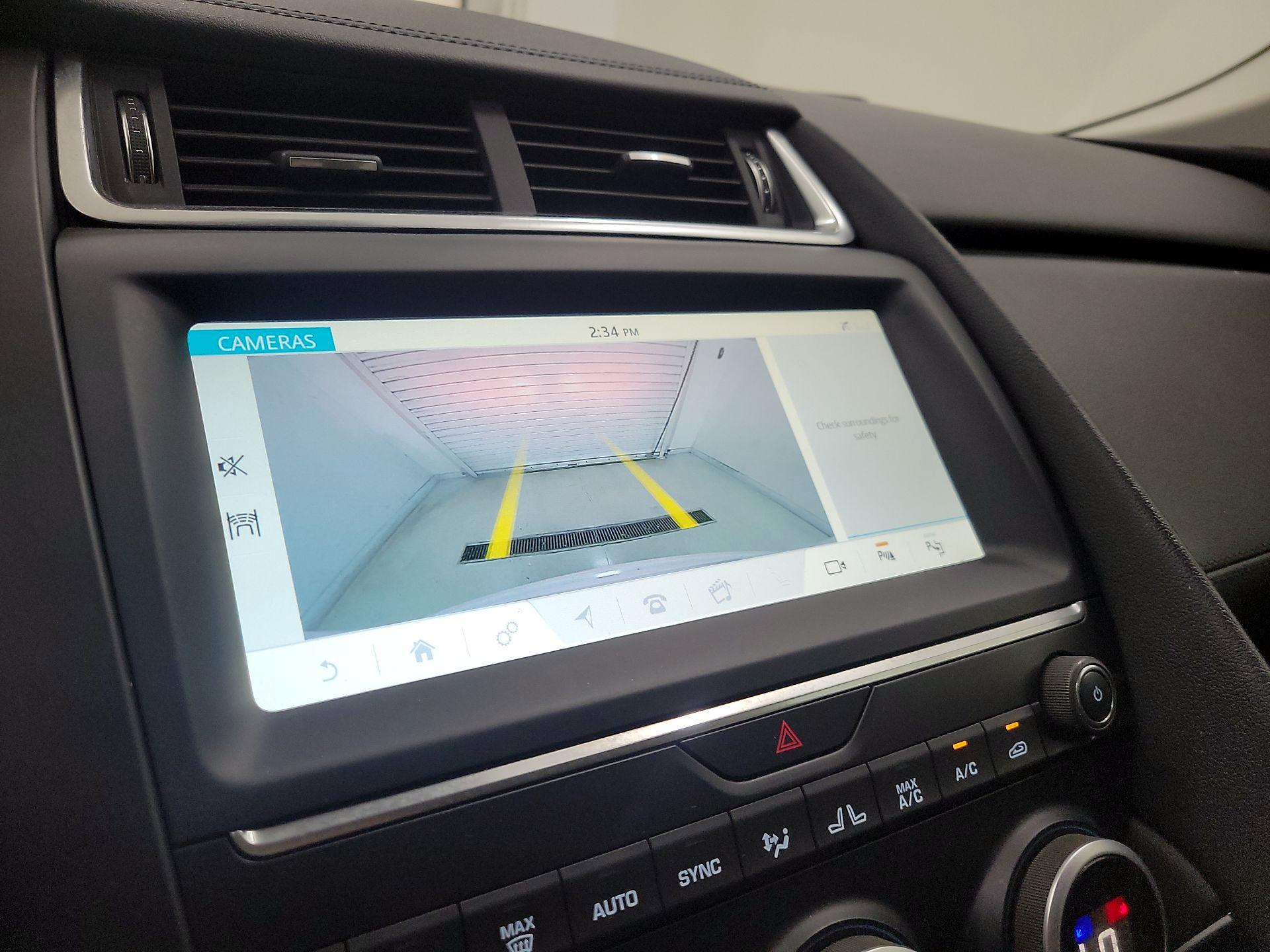 Thumbnail: 2020 Jaguar E-Pace - 14