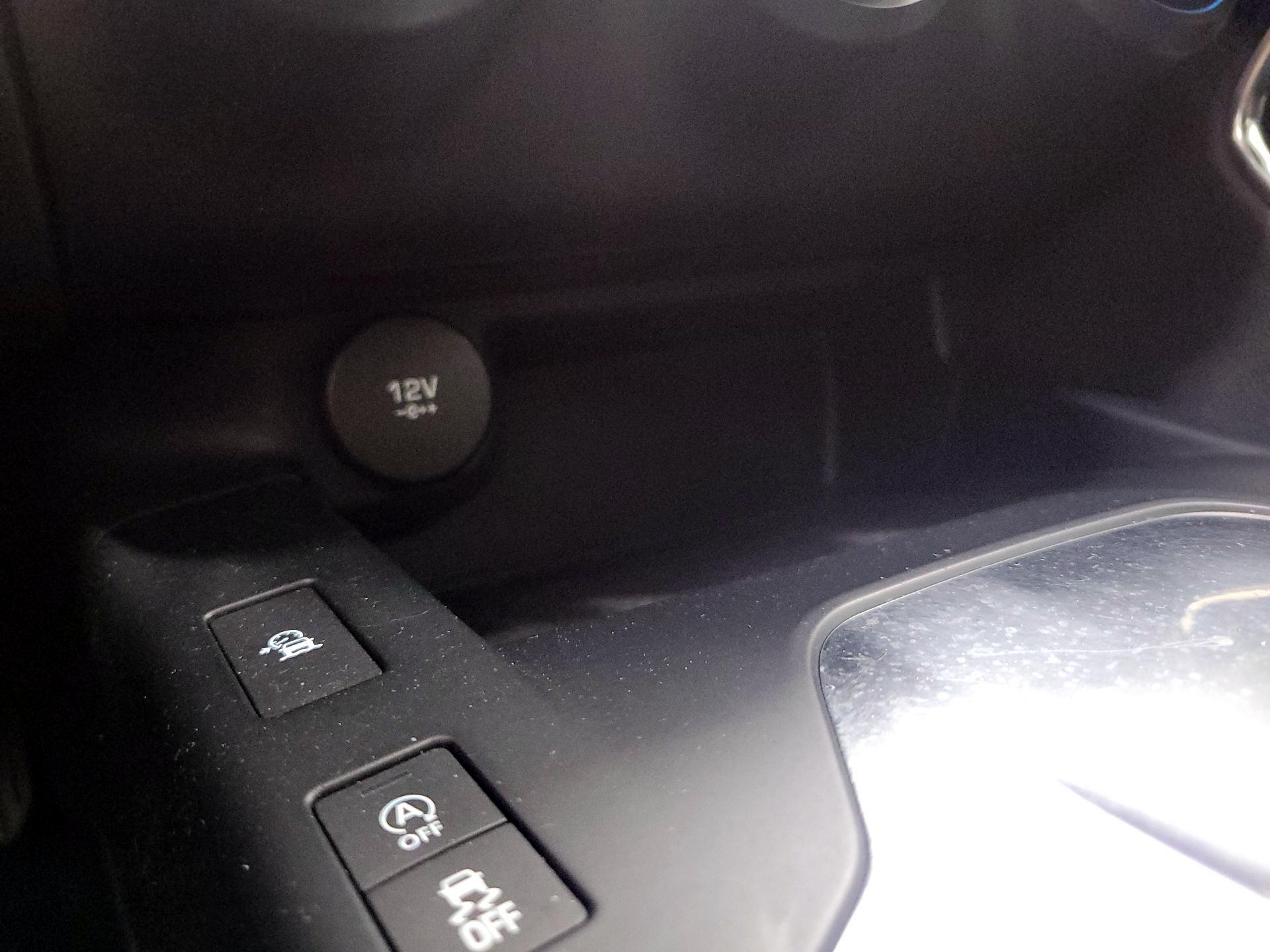 Thumbnail: 2020 Jaguar E-Pace - 18