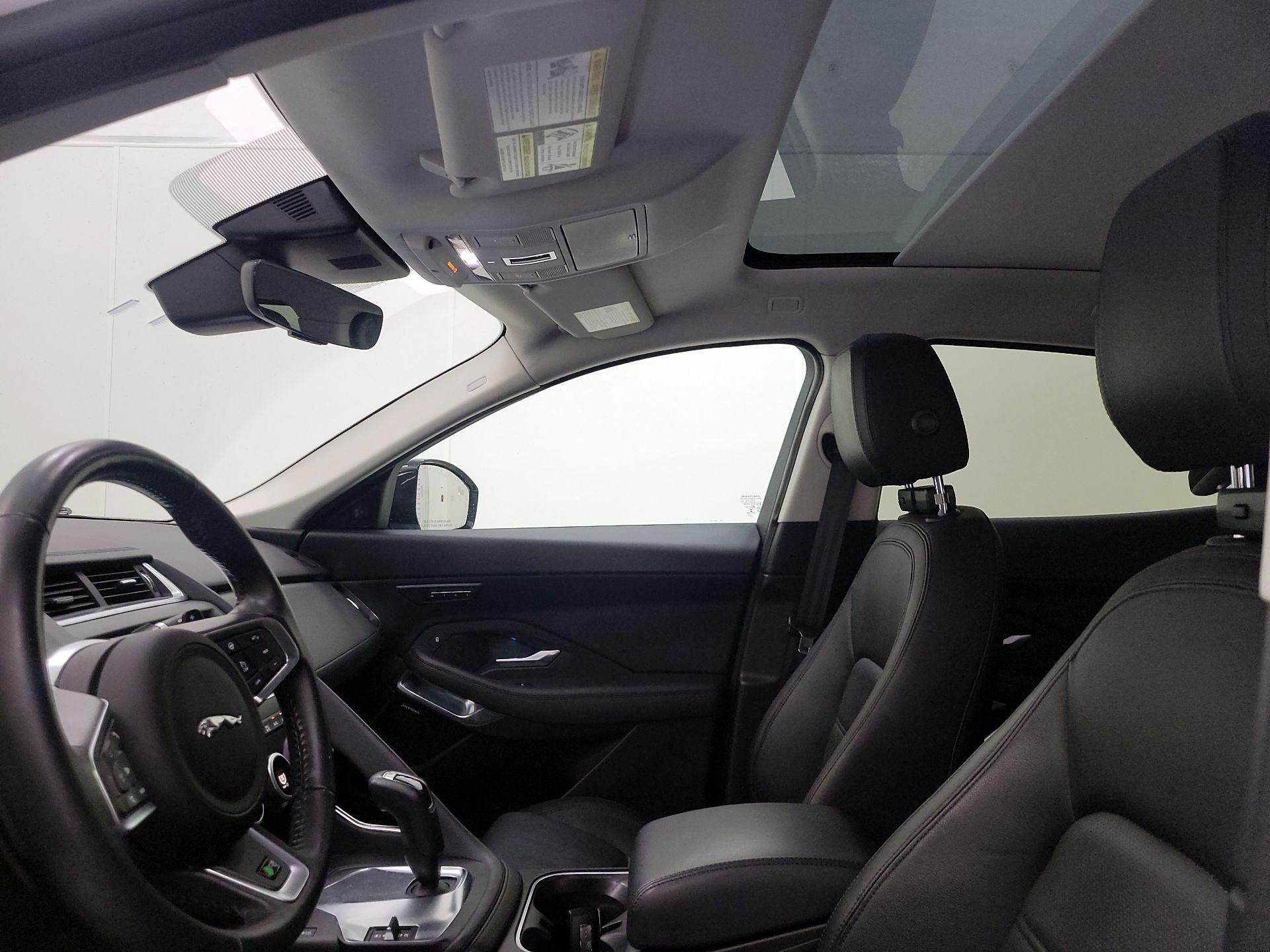 Thumbnail: 2020 Jaguar E-Pace - 19