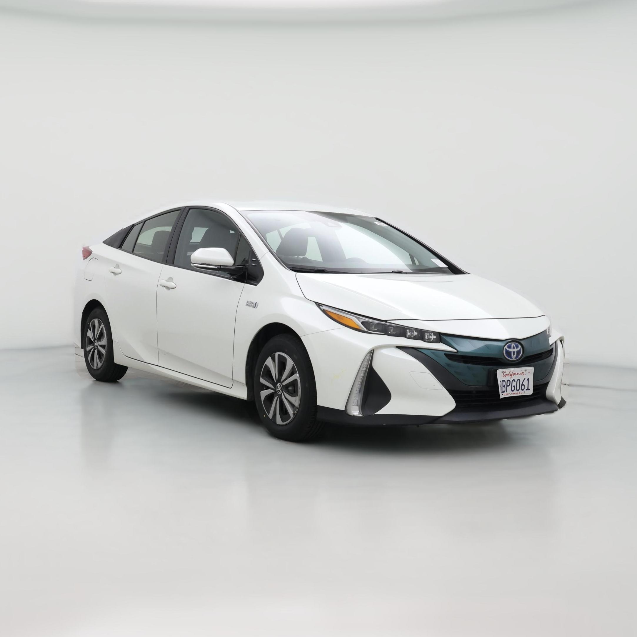 Thumbnail: 2017 Toyota Prius Prime - 1