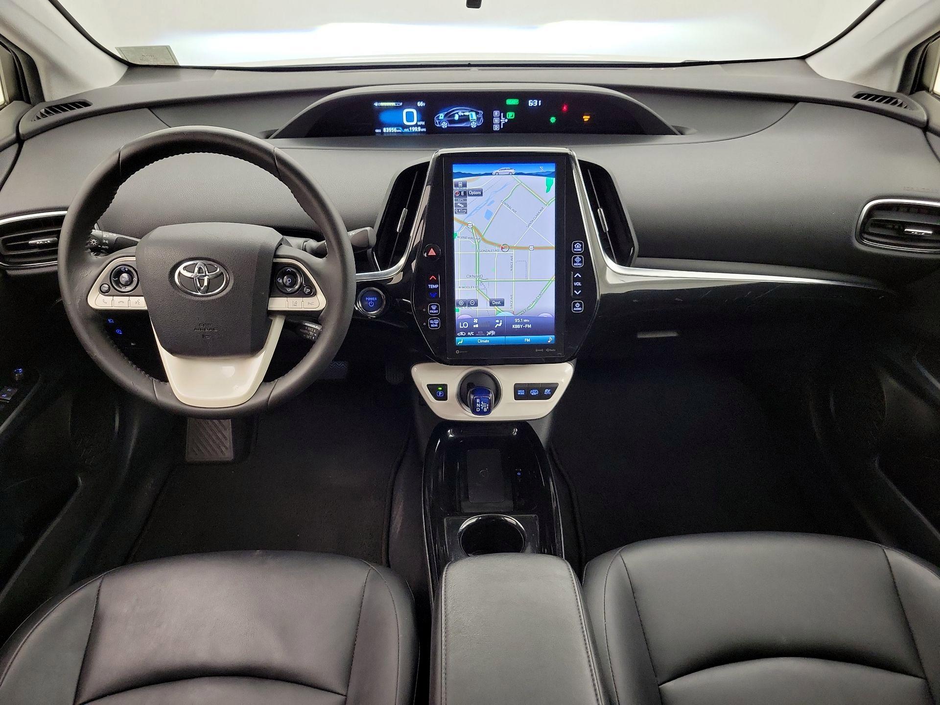 Thumbnail: 2017 Toyota Prius Prime - 9