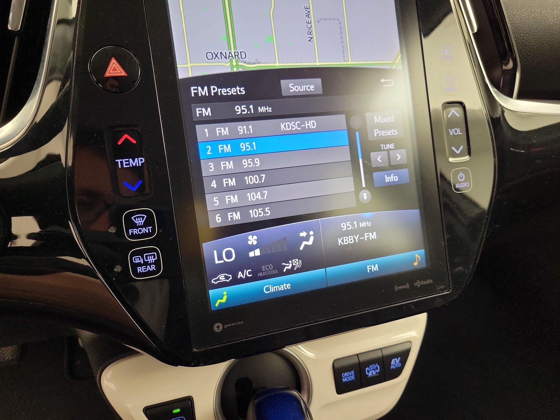 Thumbnail: 2017 Toyota Prius Prime - 16