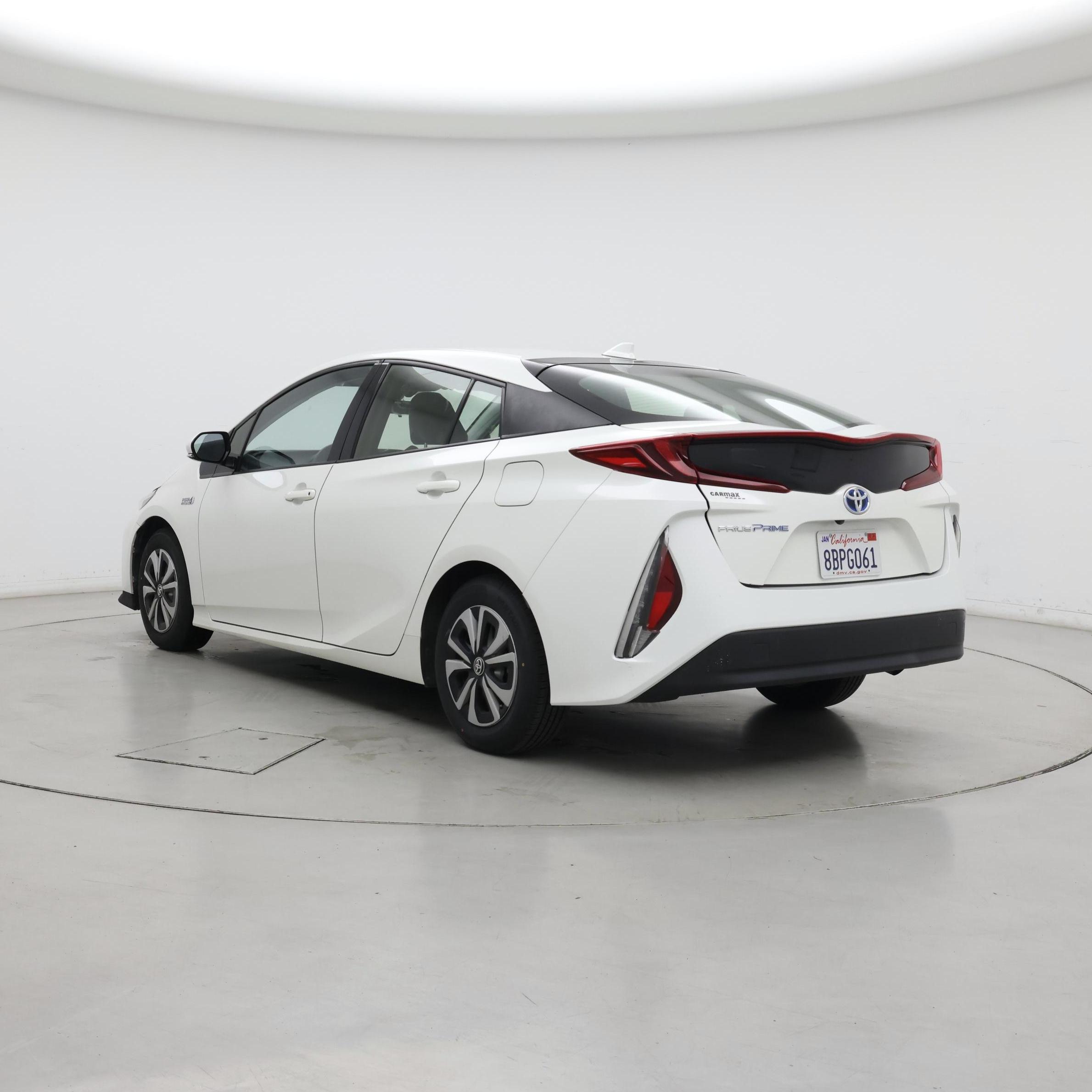 Thumbnail: 2017 Toyota Prius Prime - 2