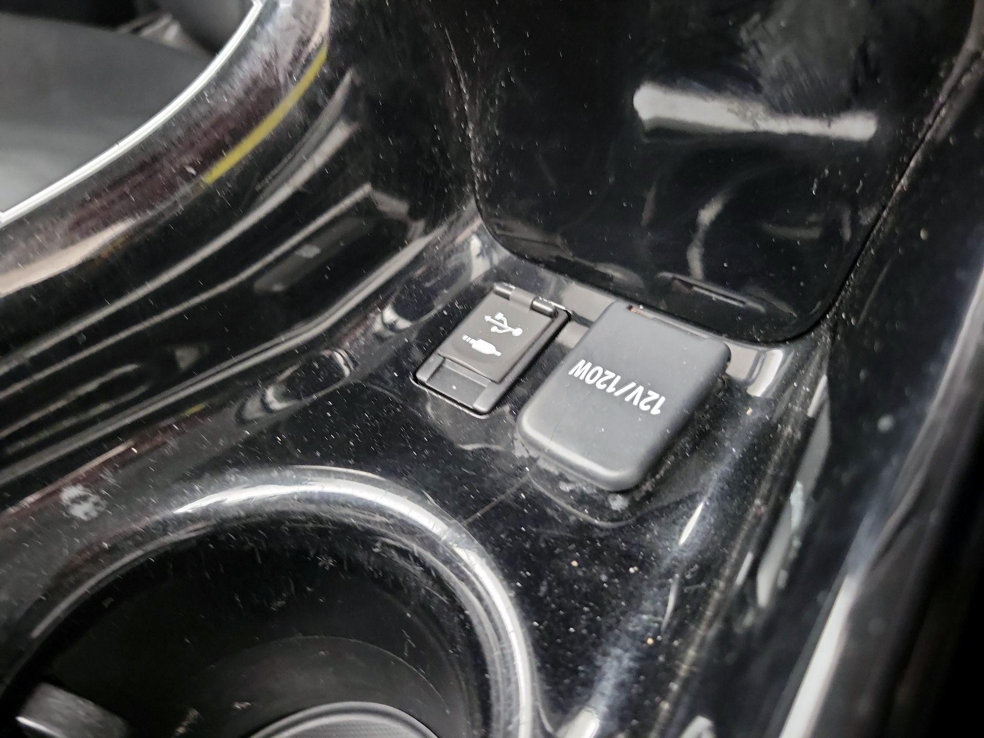 Thumbnail: 2017 Toyota Prius Prime - 19