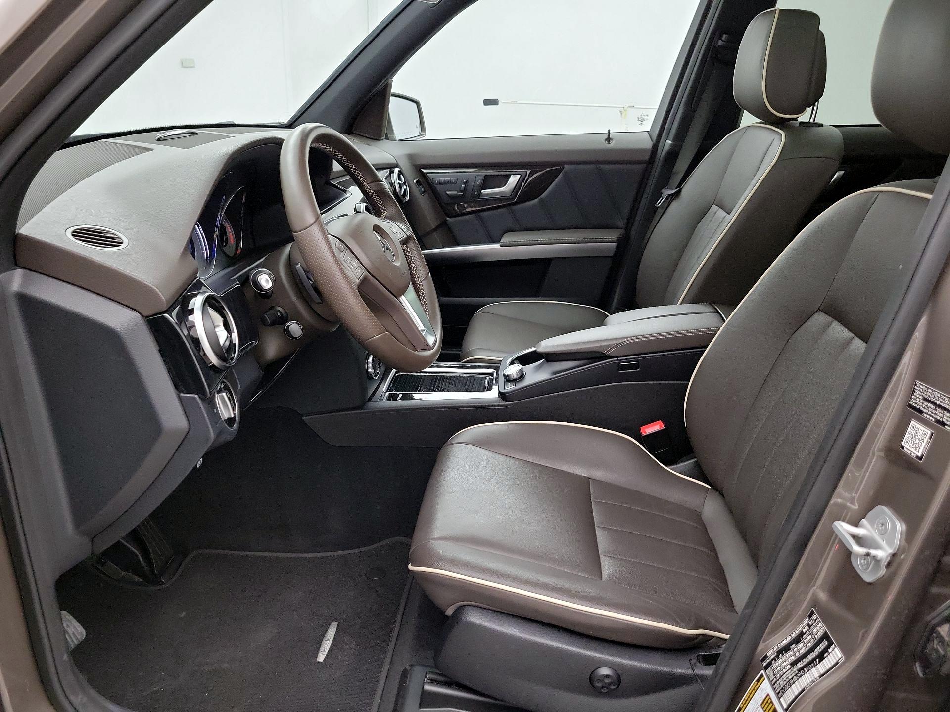 Thumbnail: 2015 Mercedes-Benz GLK - 11