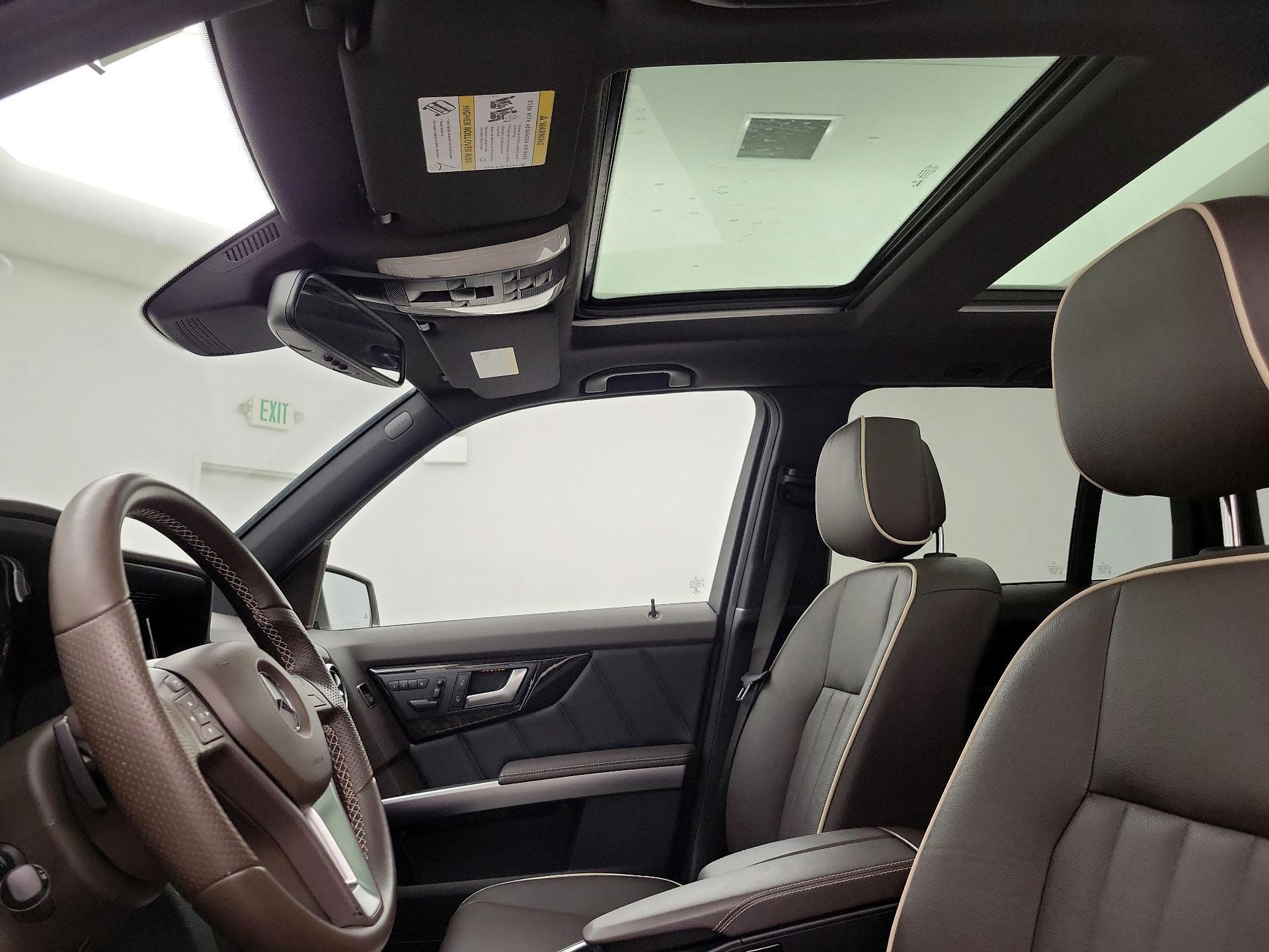 Thumbnail: 2015 Mercedes-Benz GLK - 19