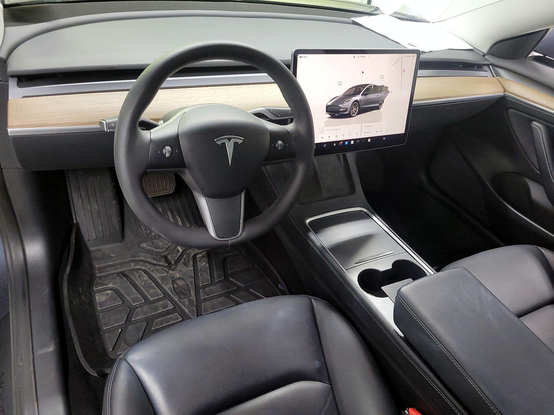 Thumbnail: 2022 Tesla Model 3 - 9