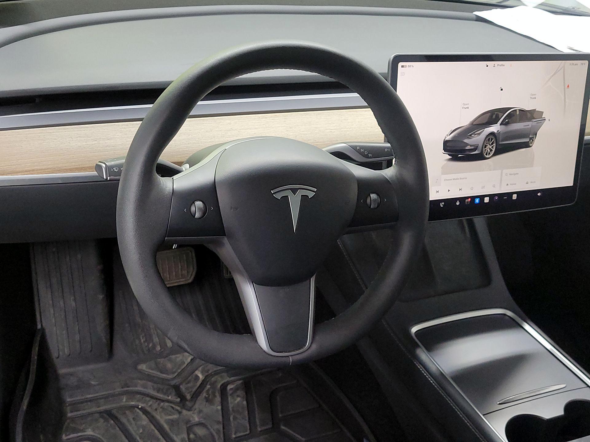 Thumbnail: 2022 Tesla Model 3 - 10