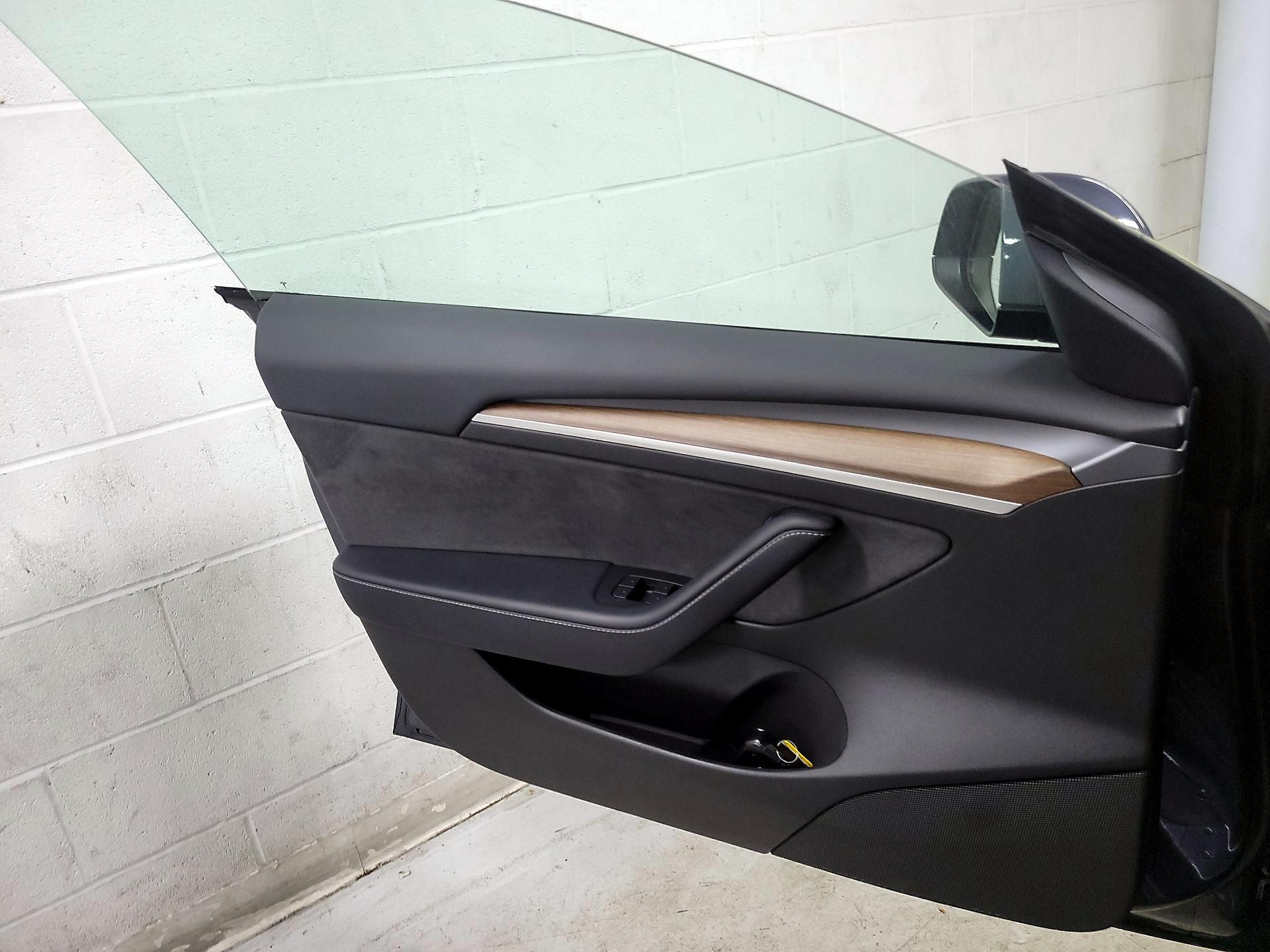 Thumbnail: 2022 Tesla Model 3 - 12