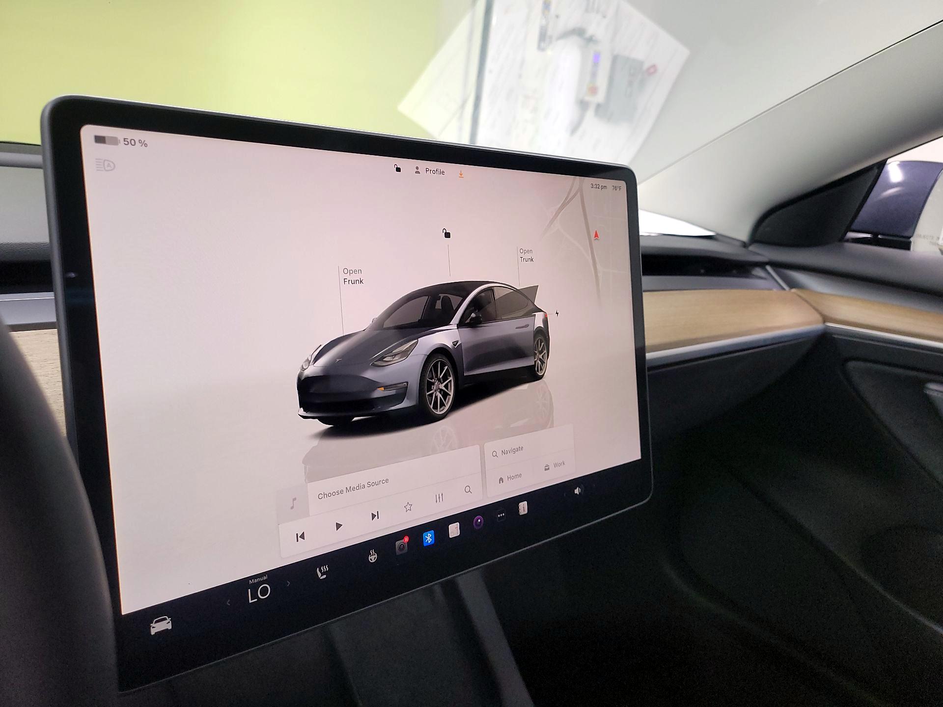 Thumbnail: 2022 Tesla Model 3 - 14
