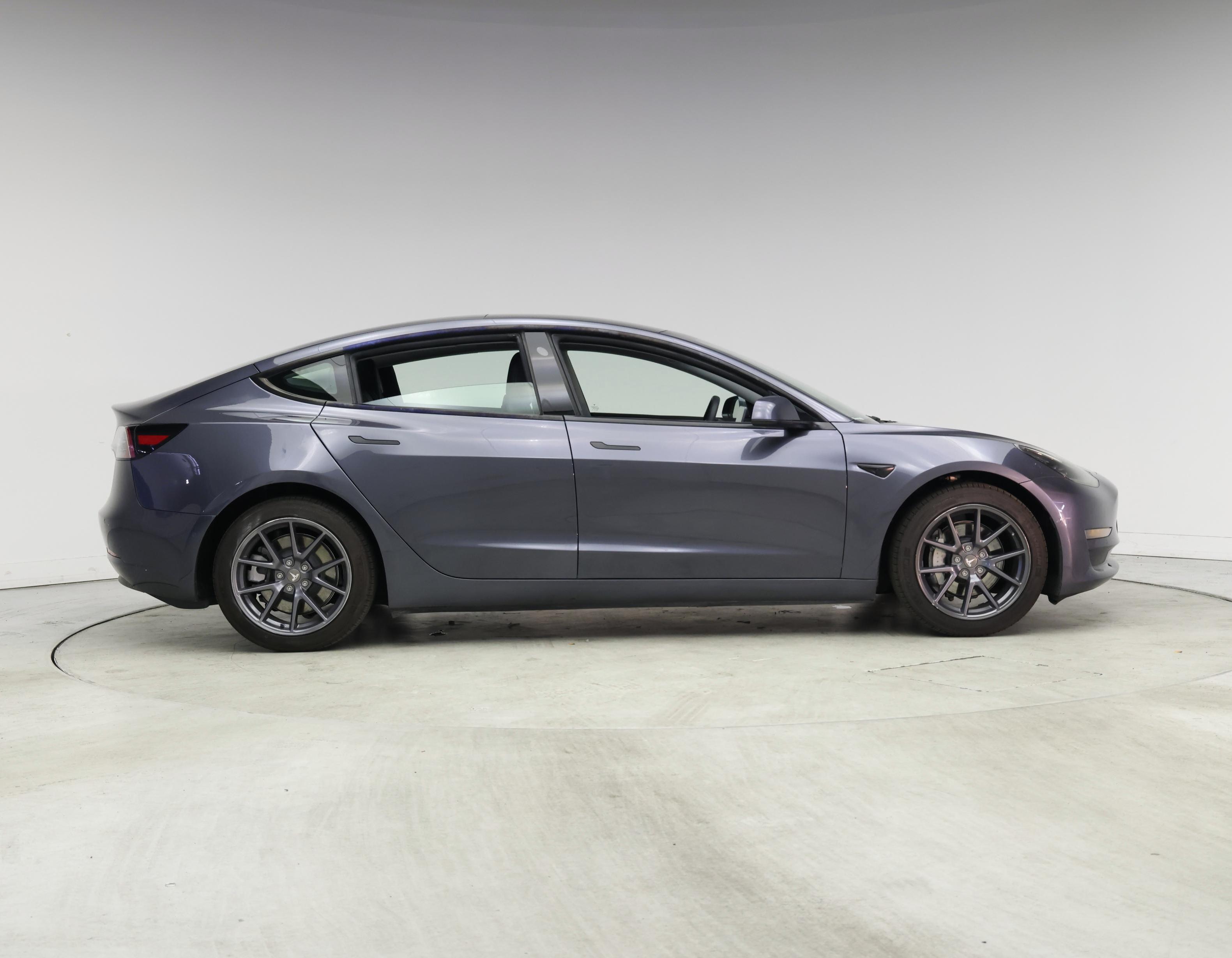 Thumbnail: 2022 Tesla Model 3 - 7