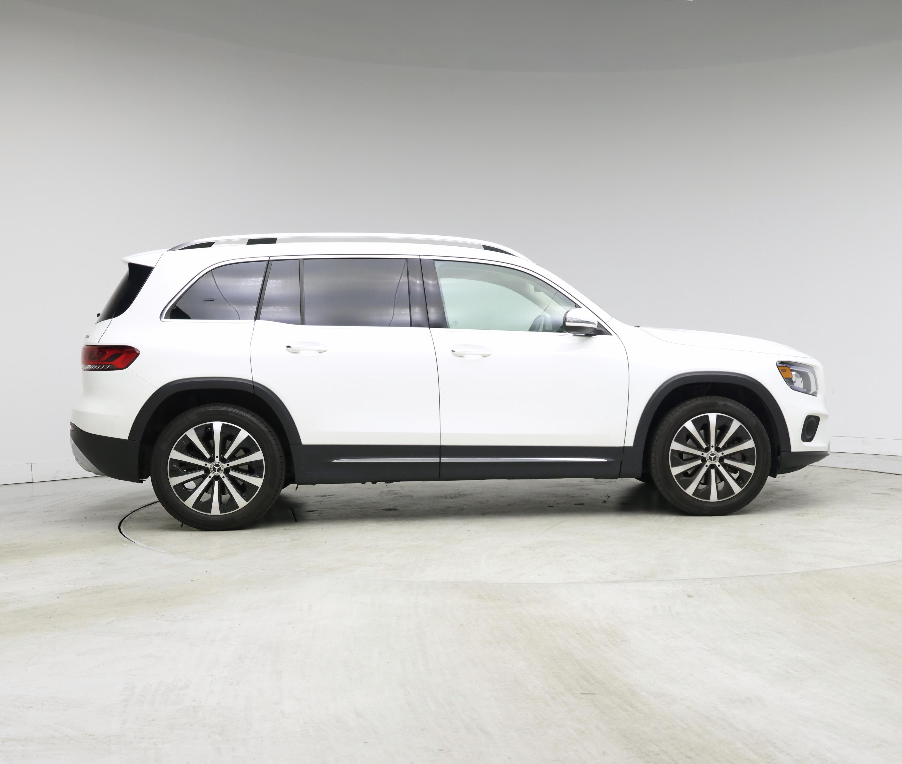 Thumbnail: 2022 Mercedes-Benz GLB - 7