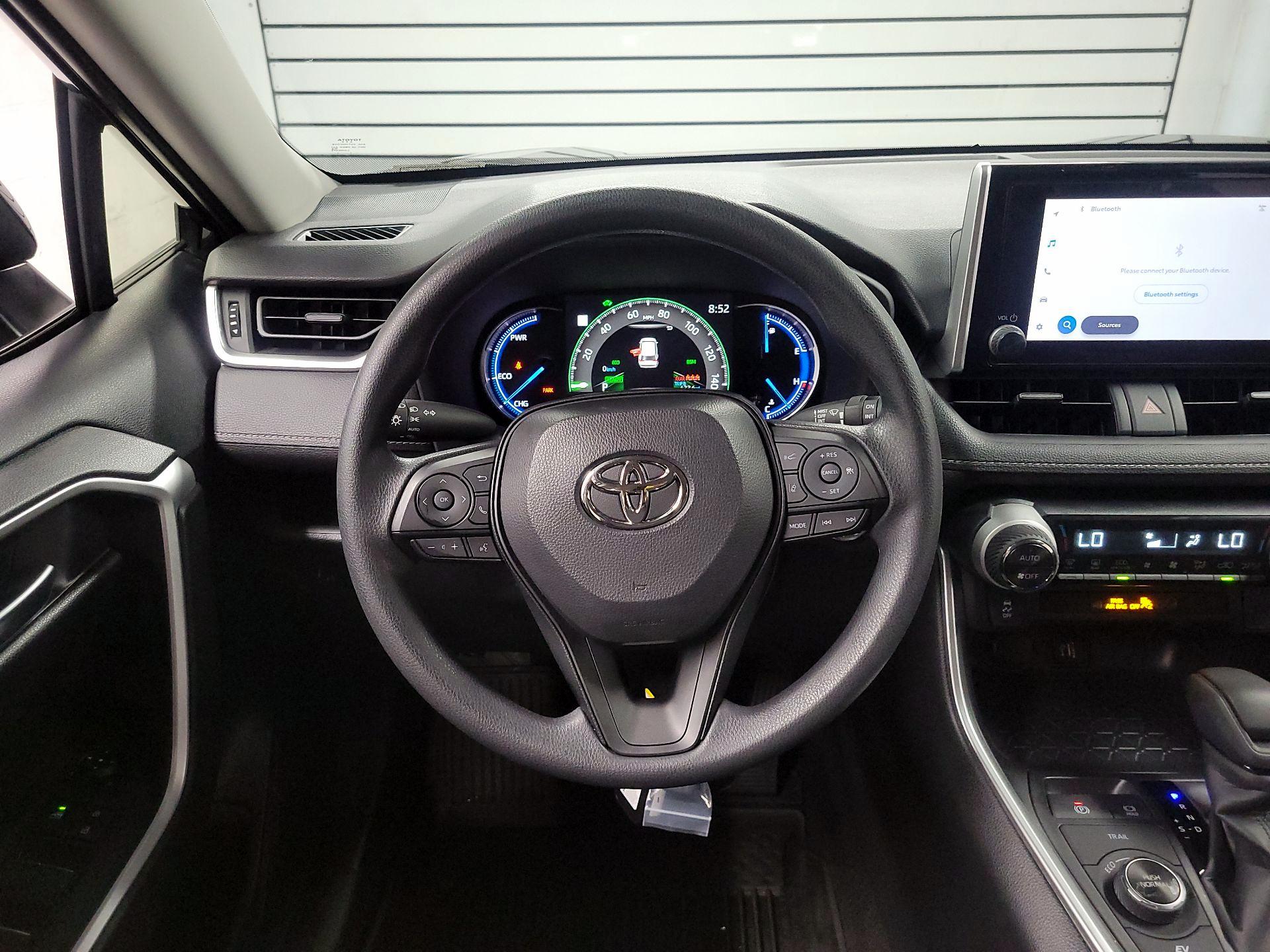 Thumbnail: 2025 Toyota RAV4 - 10