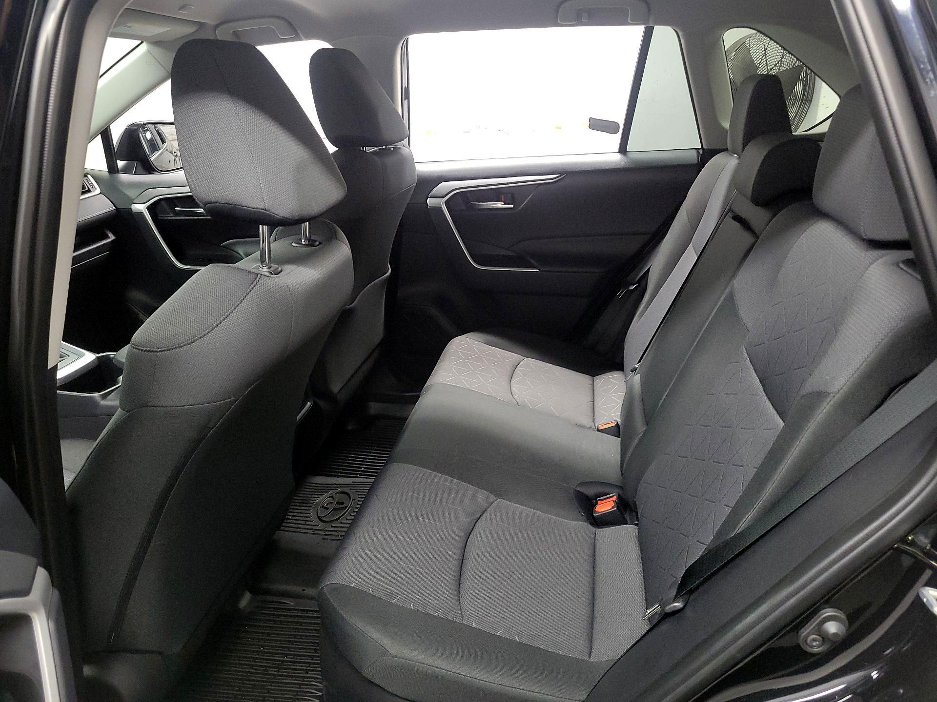 Thumbnail: 2025 Toyota RAV4 - 16