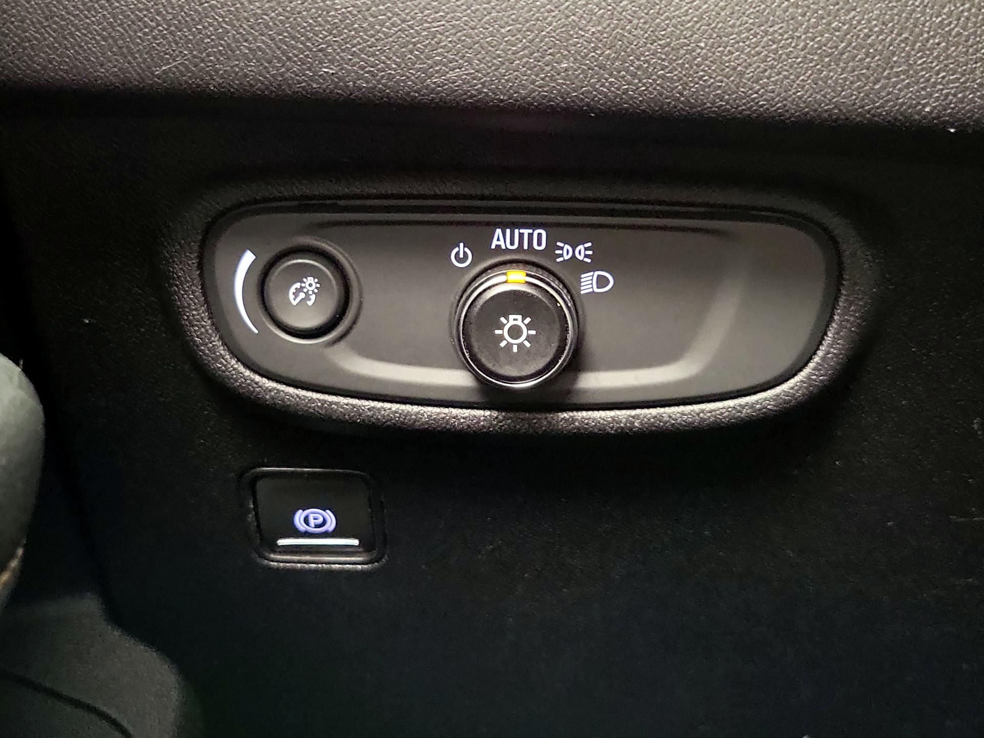 Thumbnail: 2018 GMC Terrain - 13