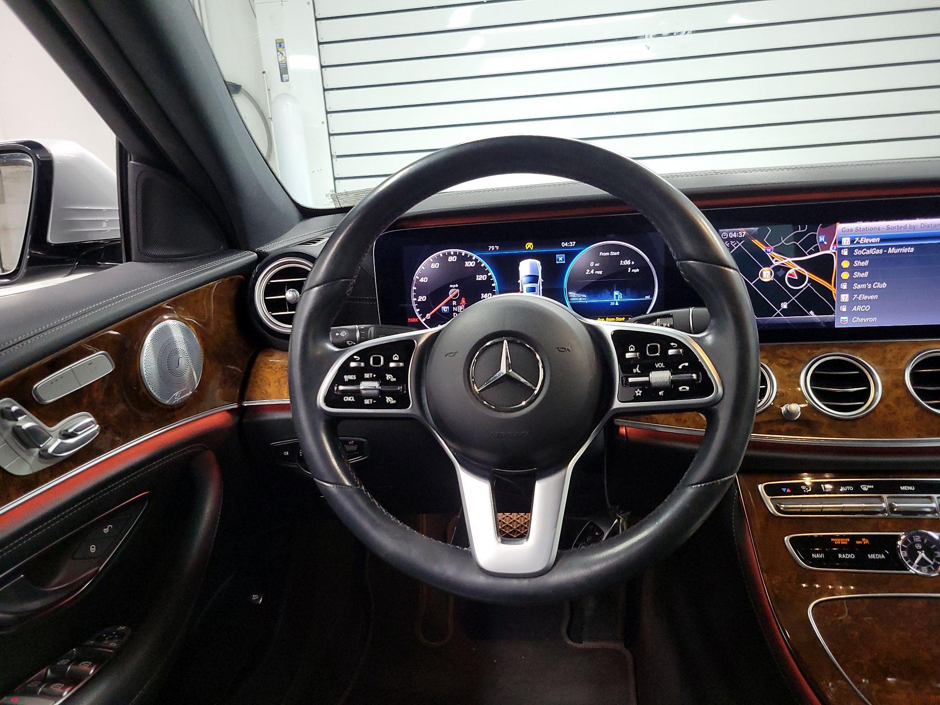 Thumbnail: 2020 Mercedes-Benz E-Class - 10