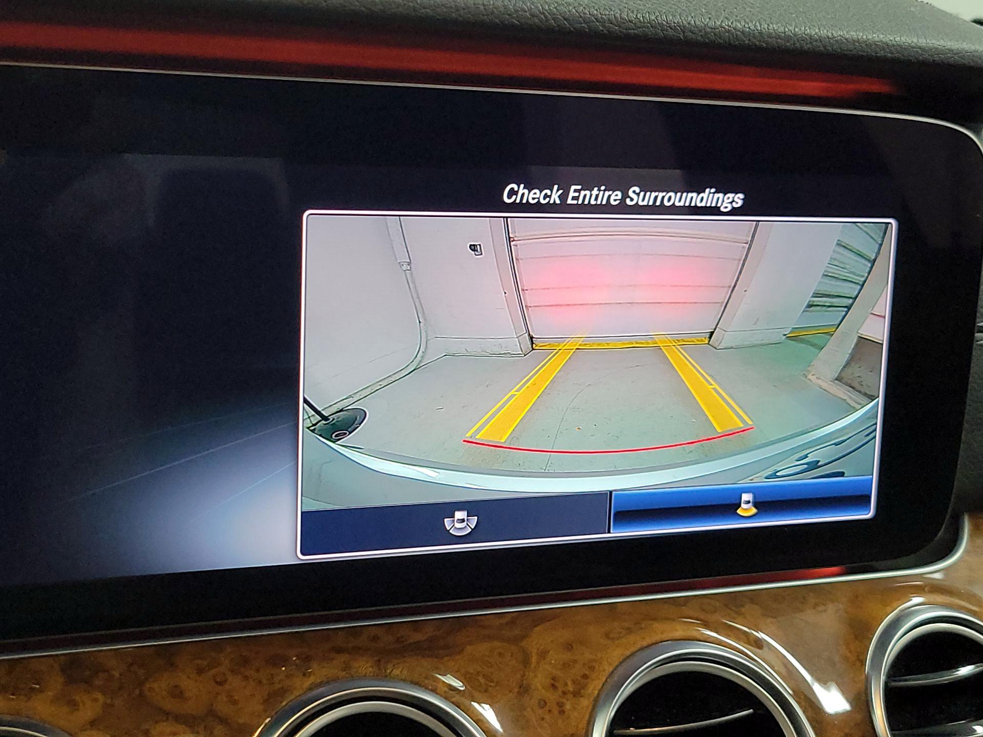 Thumbnail: 2020 Mercedes-Benz E-Class - 13