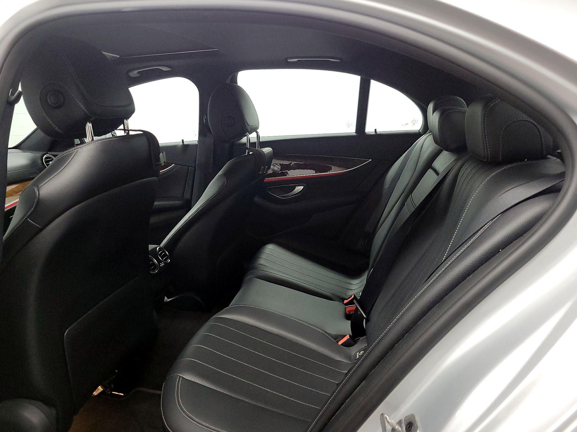 Thumbnail: 2020 Mercedes-Benz E-Class - 17