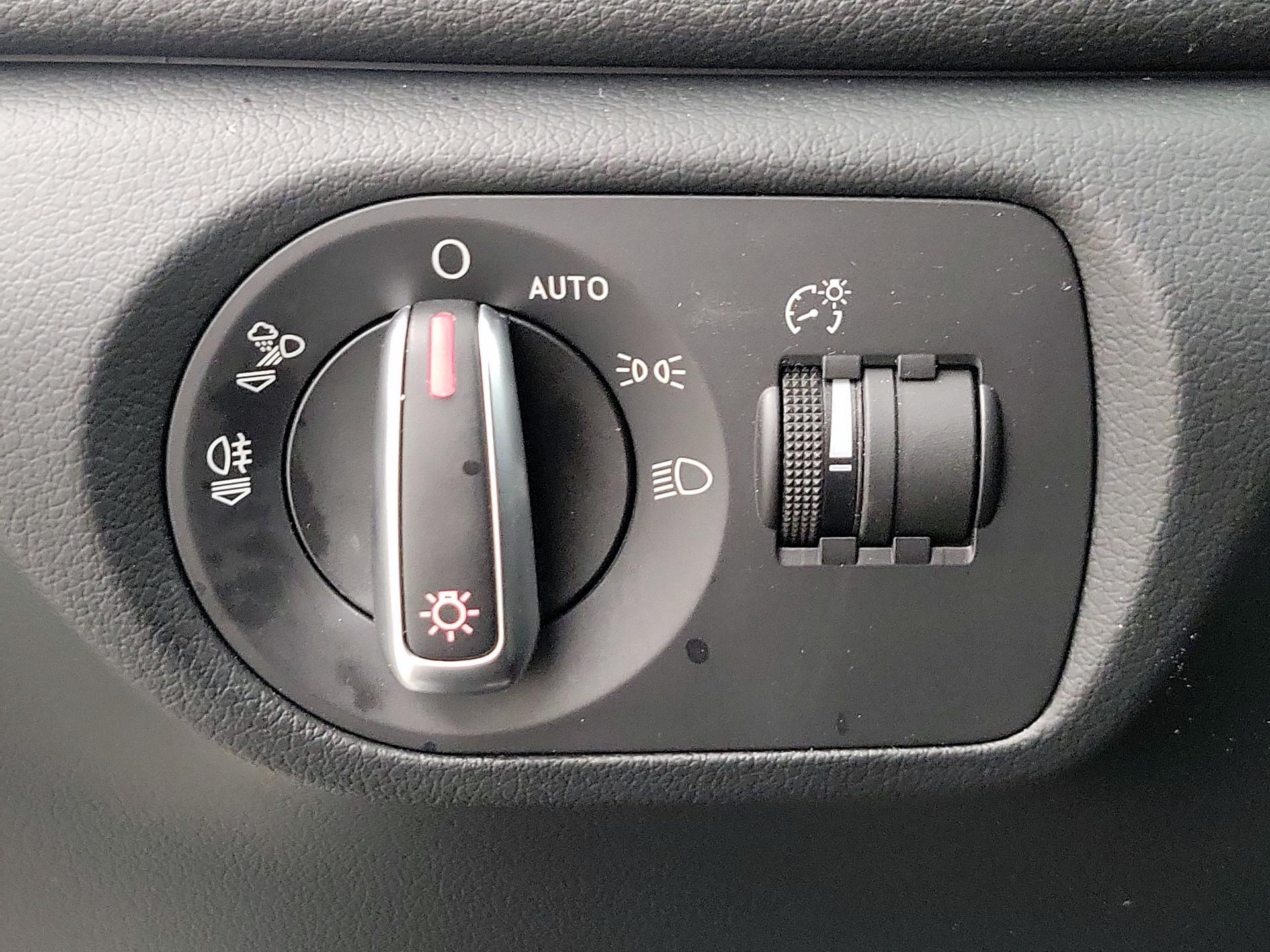 Thumbnail: 2018 Audi Q3 - 13